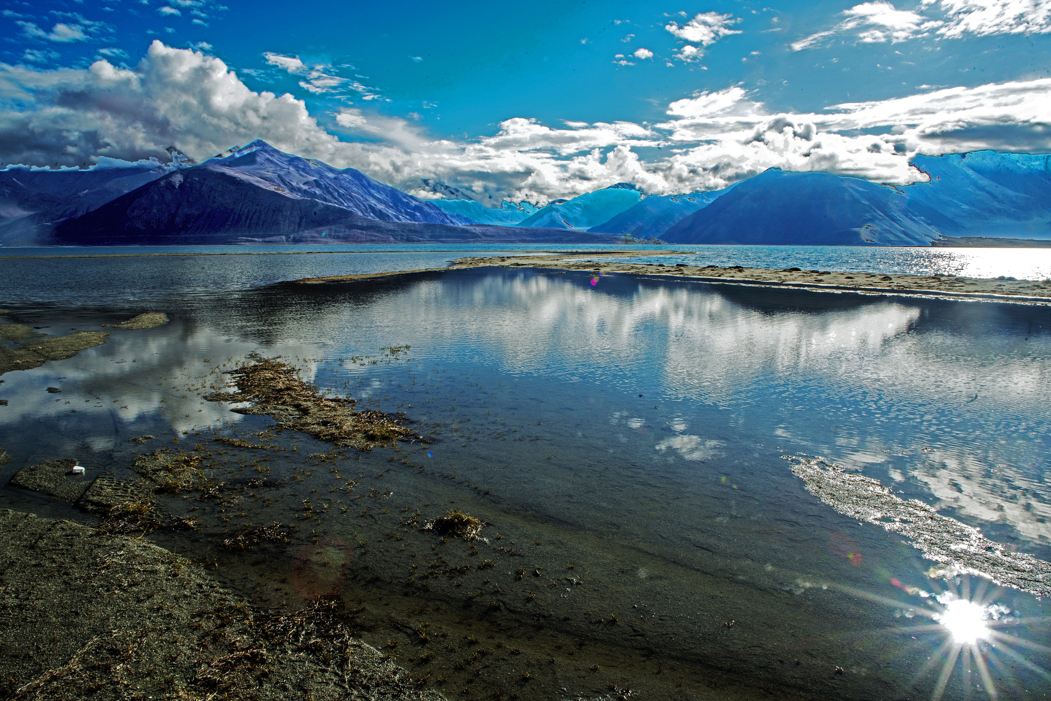 Sigma 24-70mm F2.8 EX DG Macro sample photo. A beautiful lake photography