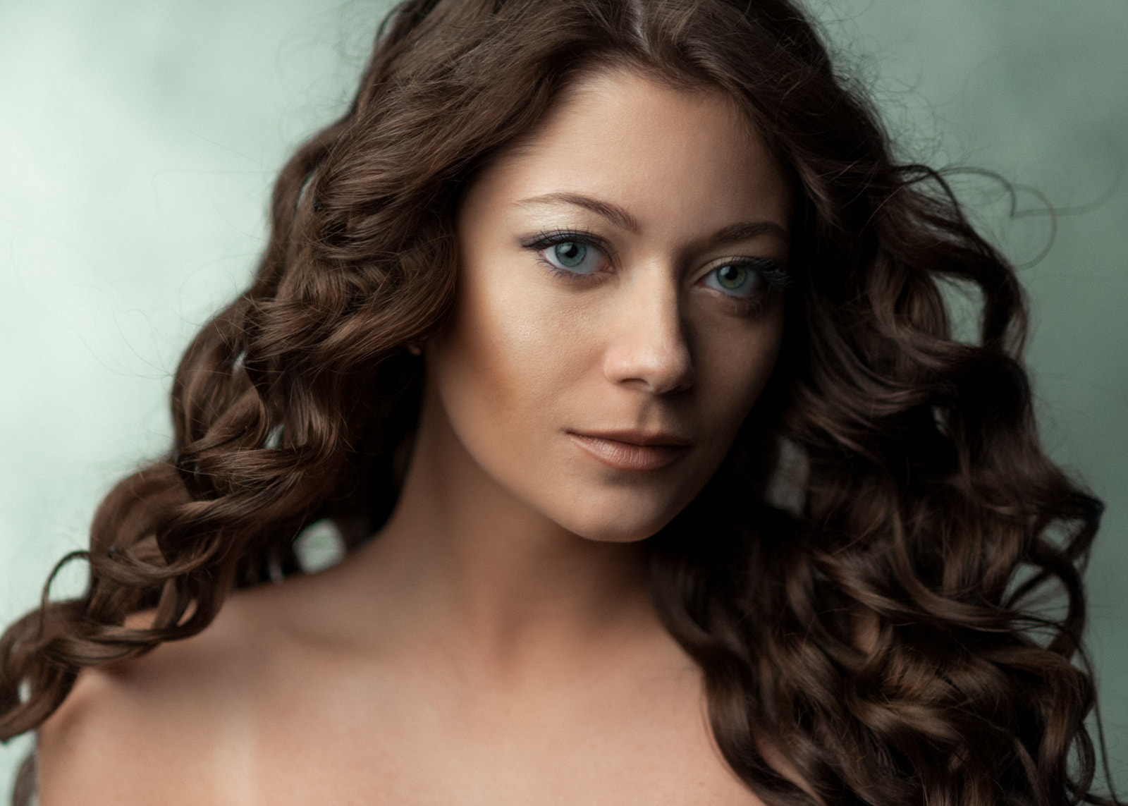 Nikon D700 + Nikon AF Nikkor 105mm F2D DC sample photo. Kris photography