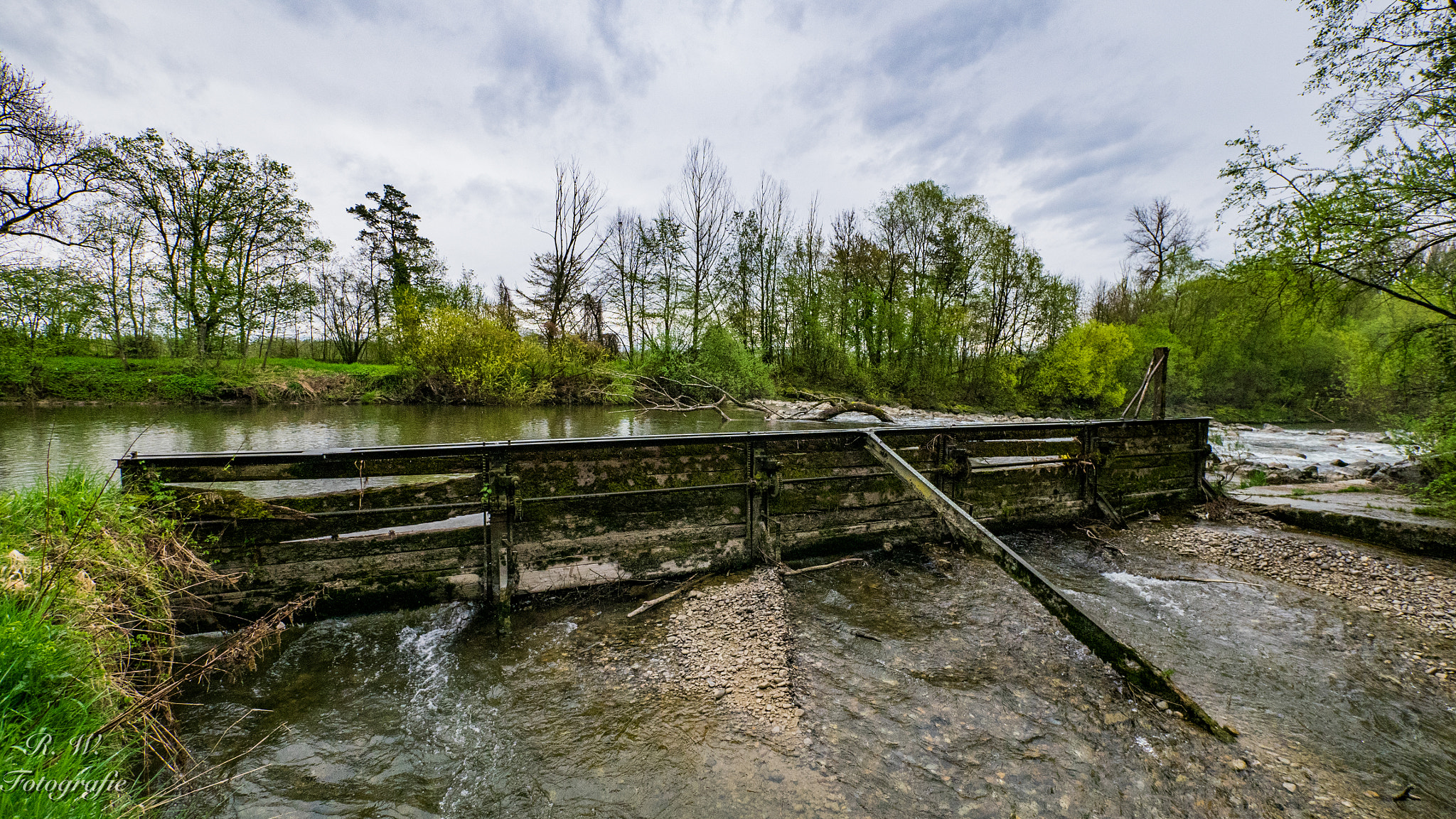 Panasonic Lumix DMC-GM1 + Panasonic Lumix G Vario 7-14mm F4 ASPH sample photo. Altes stauwerk photography