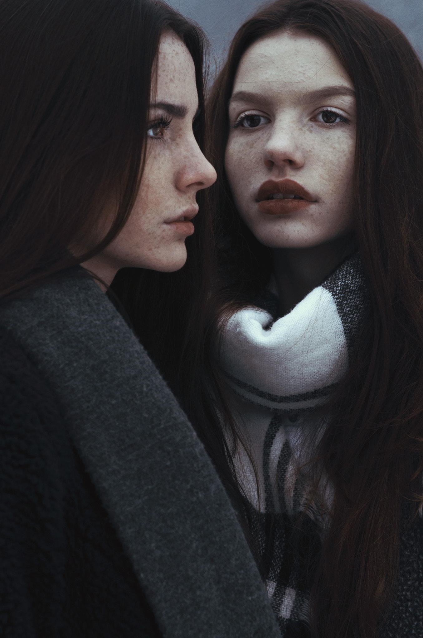 Nikon D90 + Sigma 85mm F1.4 EX DG HSM sample photo. Sisters photography