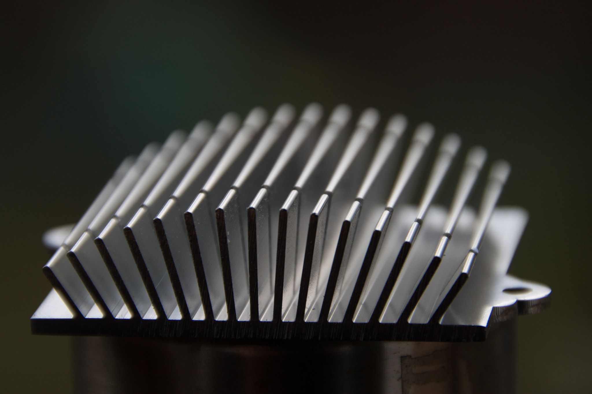 Sigma 18-250mm F3.5-6.3 DC OS HSM sample photo. Radiateur photography