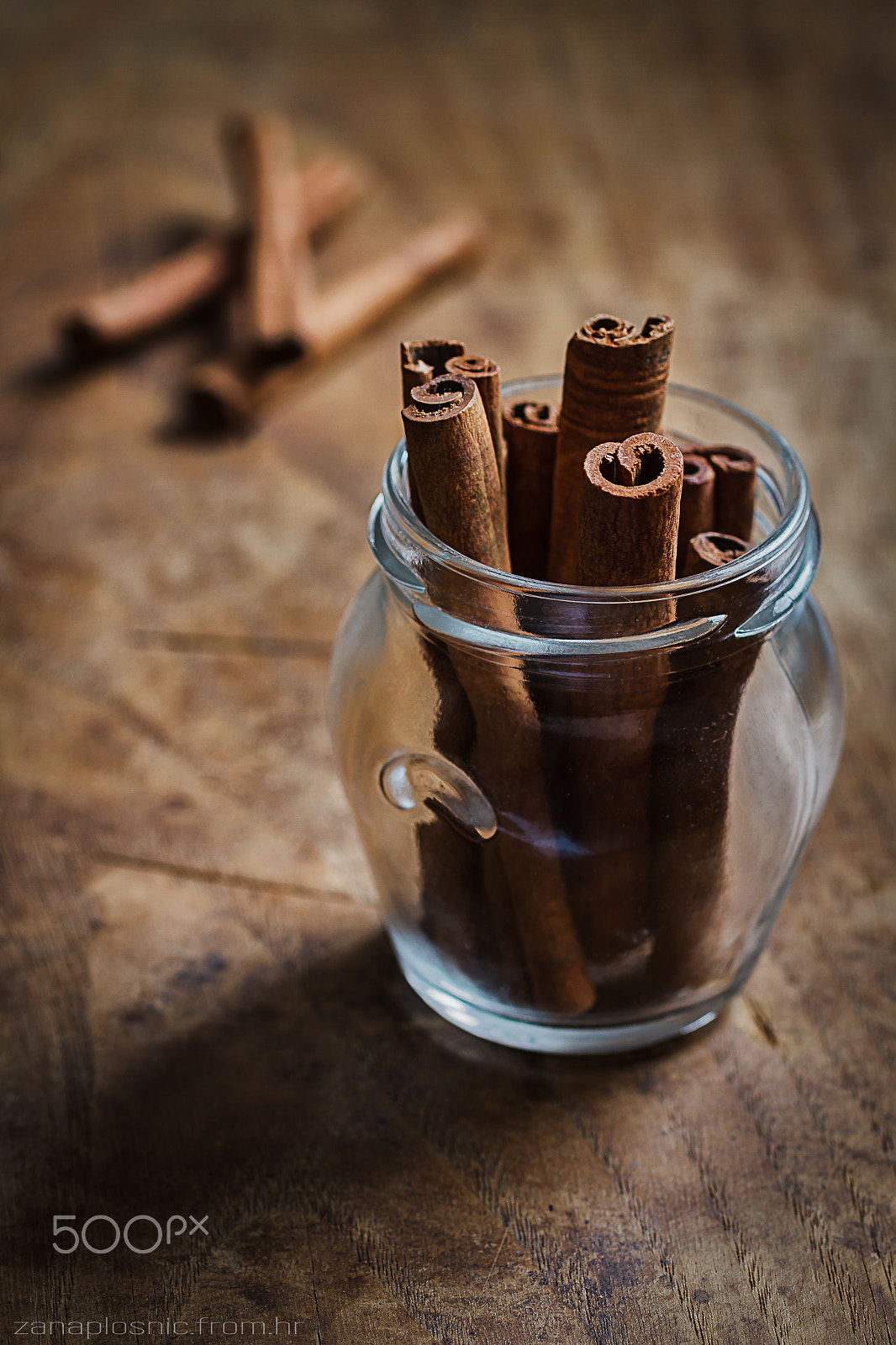 Sigma 105mm F2.8 EX DG OS HSM sample photo. Cinnamon photography
