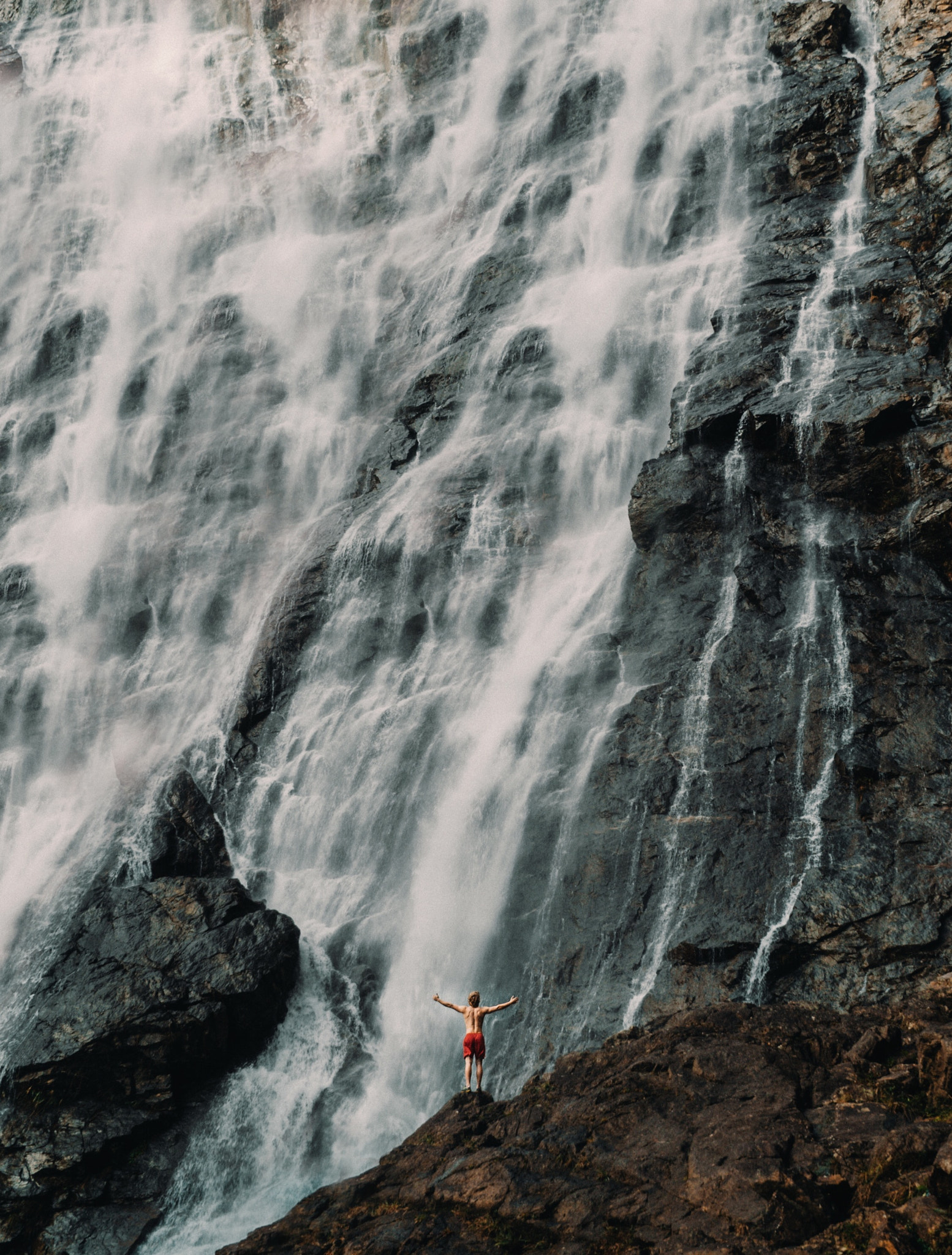 Sony a7S II + Sony Vario-Tessar T* FE 16-35mm F4 ZA OSS sample photo. Chasing waterfalls photography