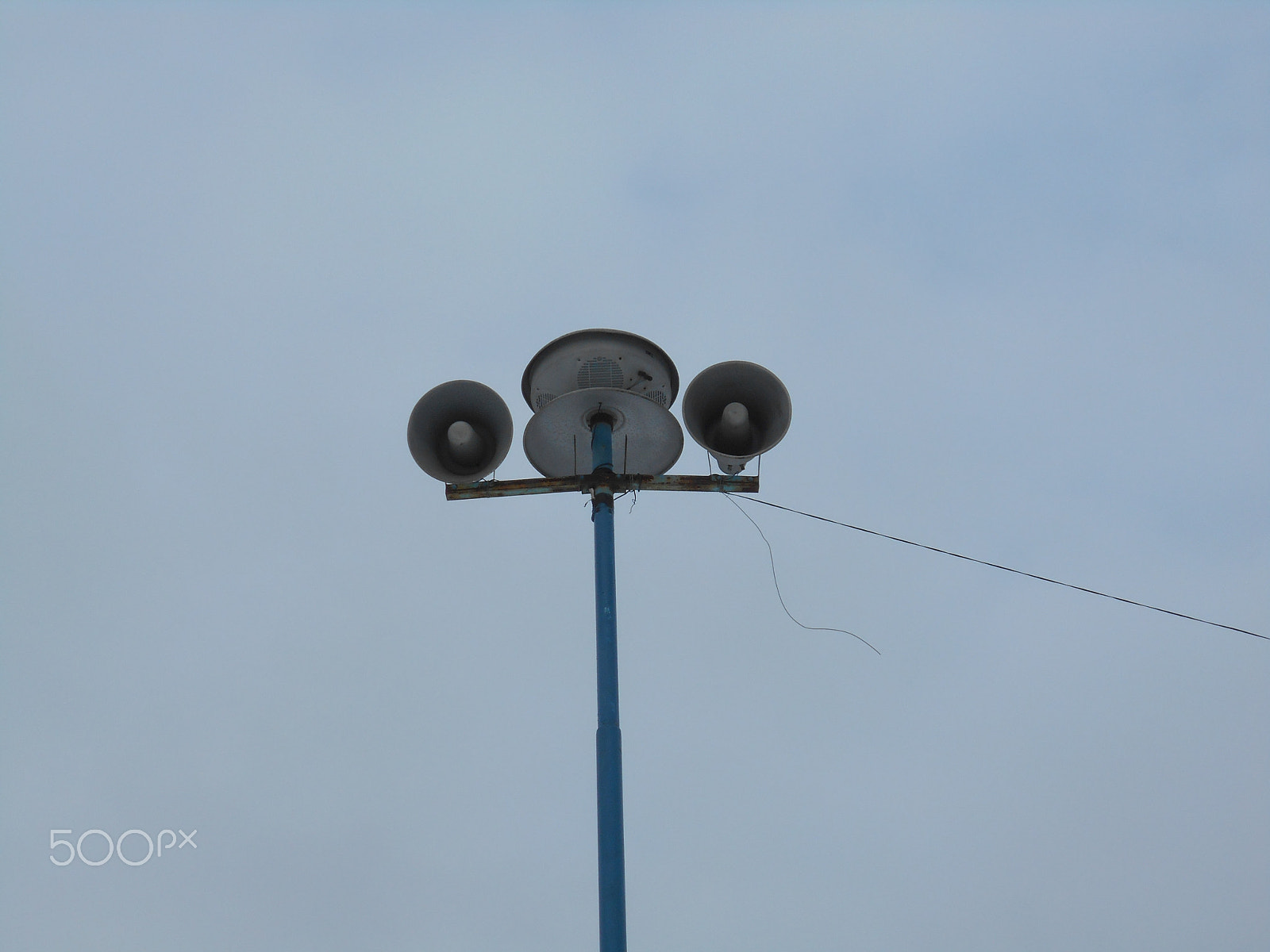 Nikon Coolpix S2900 sample photo. Two loudspeakers on a blue column photography