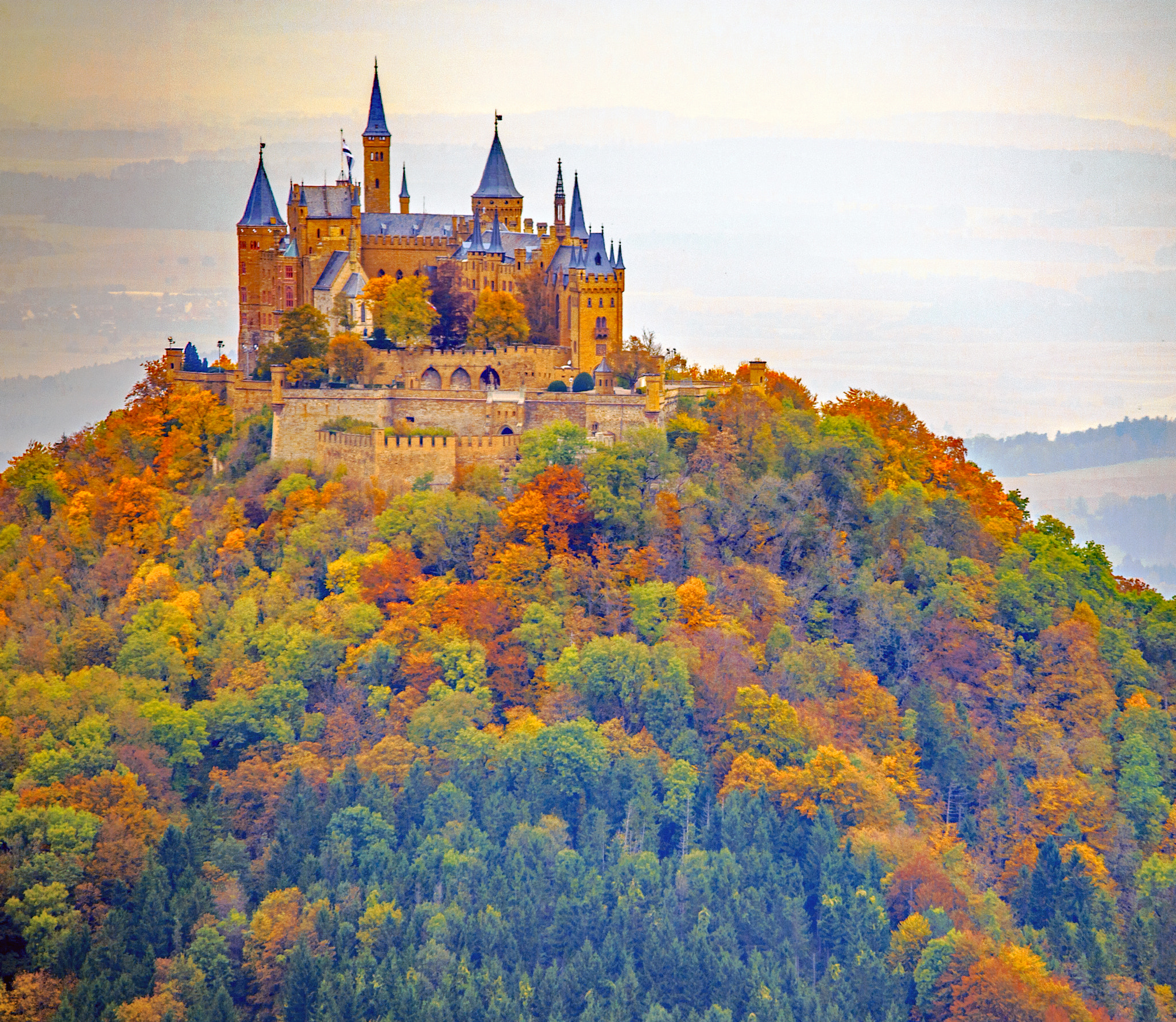 Canon EOS 6D + Canon EF 70-300mm F4.5-5.6 DO IS USM sample photo. Hohenzollern castle photography