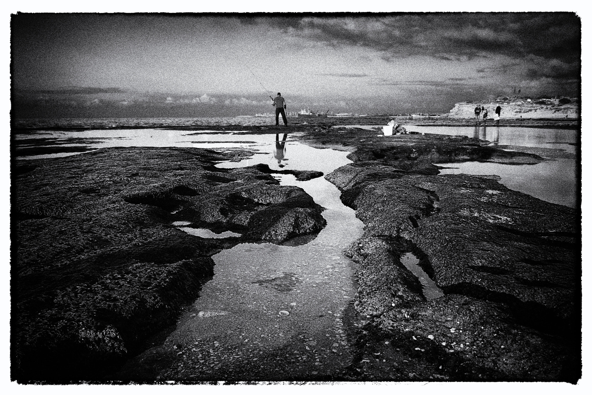 Canon EOS 450D (EOS Rebel XSi / EOS Kiss X2) sample photo. By the shore photography