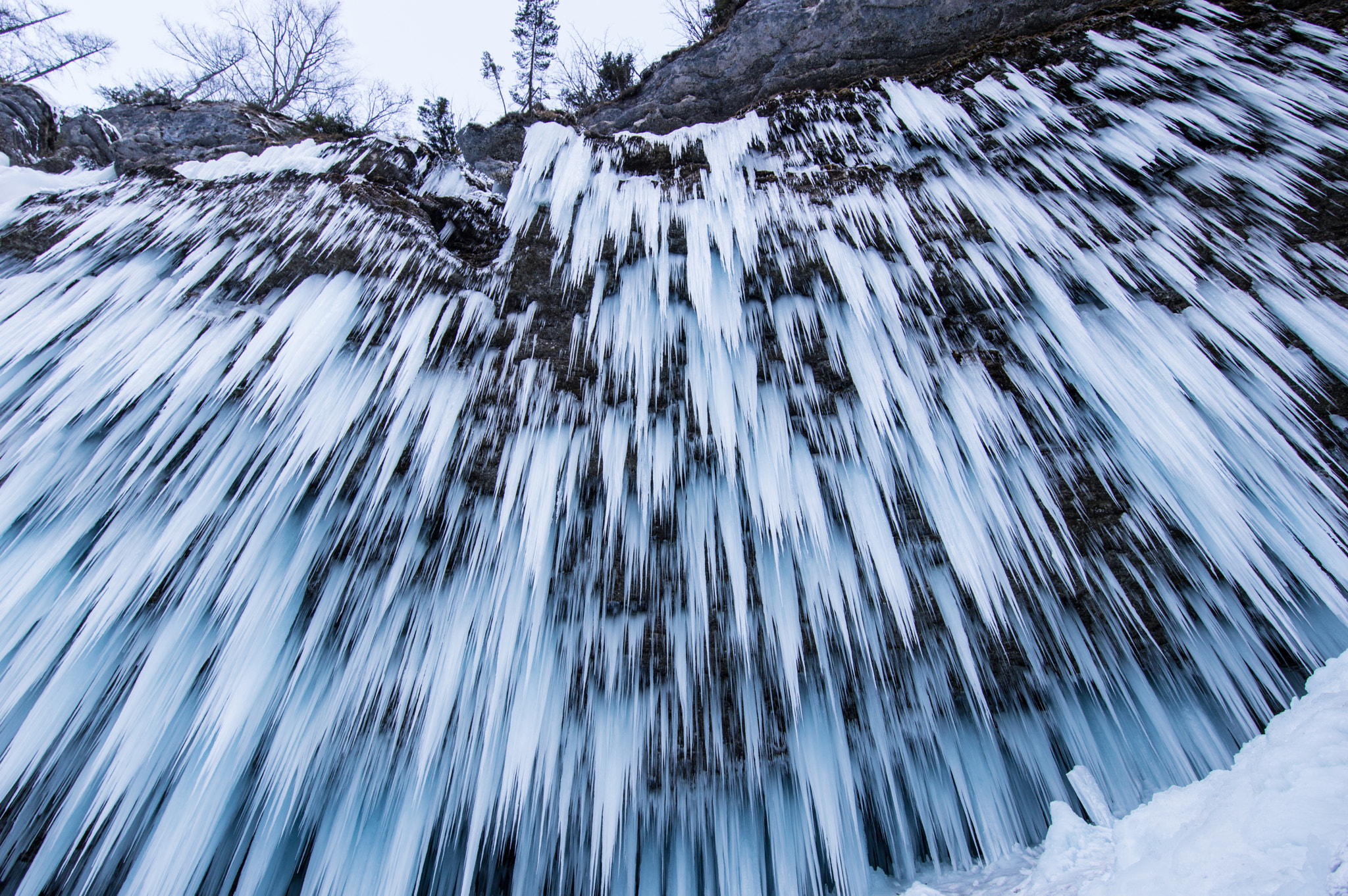 Nikon D3200 sample photo. Dangling icicles photography