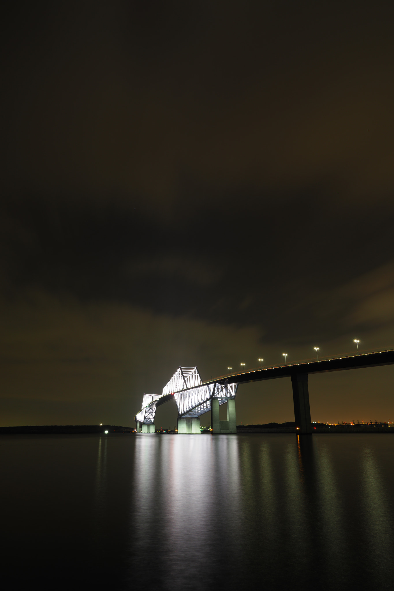 Olympus PEN-F + OLYMPUS M.12mm F2.0 sample photo. Tokyo gate bridge photography