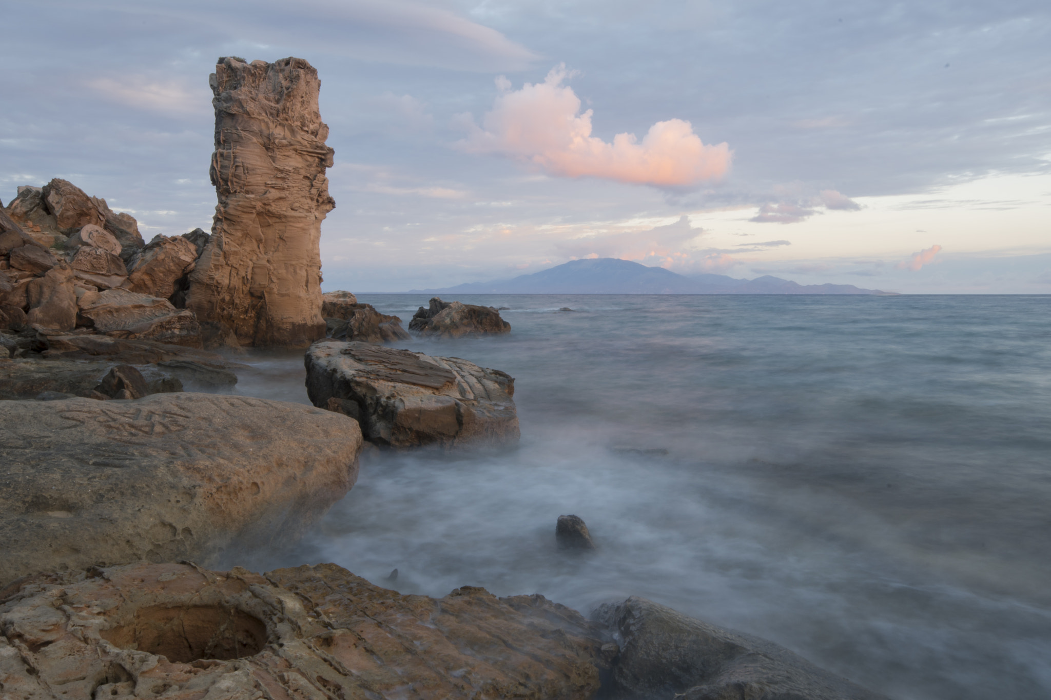Sigma 10-20mm F4-5.6 EX DC HSM sample photo. Morning spent with the ionian sea photography