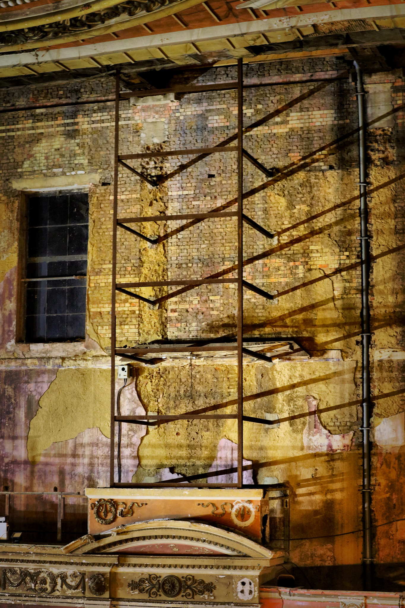 Canon EF 70-300mm F4-5.6L IS USM sample photo. Alexandra palace restoration photography