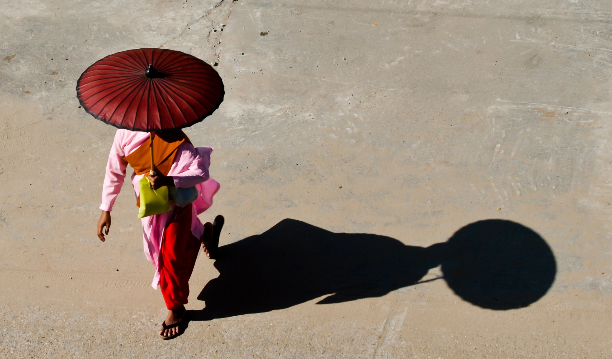 Canon EF 70-300mm F4-5.6 IS USM sample photo. Yangon nun. photography