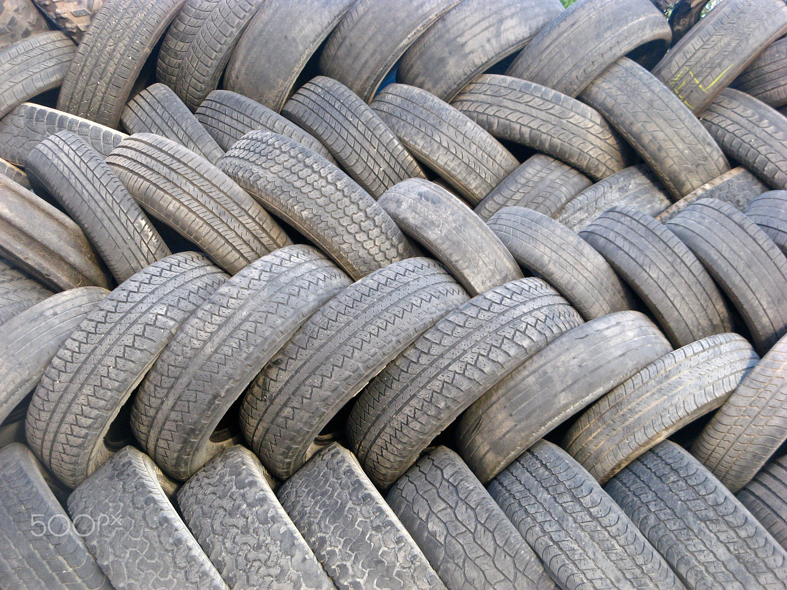 Canon POWERSHOT A710 IS sample photo. Braided tires photography