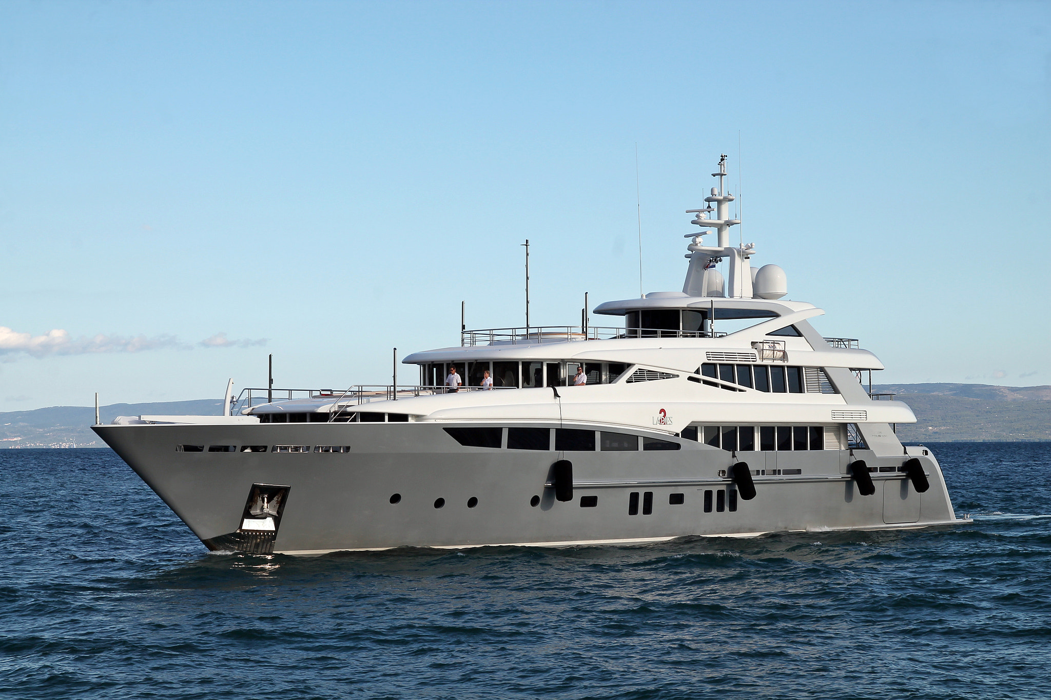 Sigma 17-70mm F2.8-4 DC Macro OS HSM sample photo. Yacht 2 ladies photography