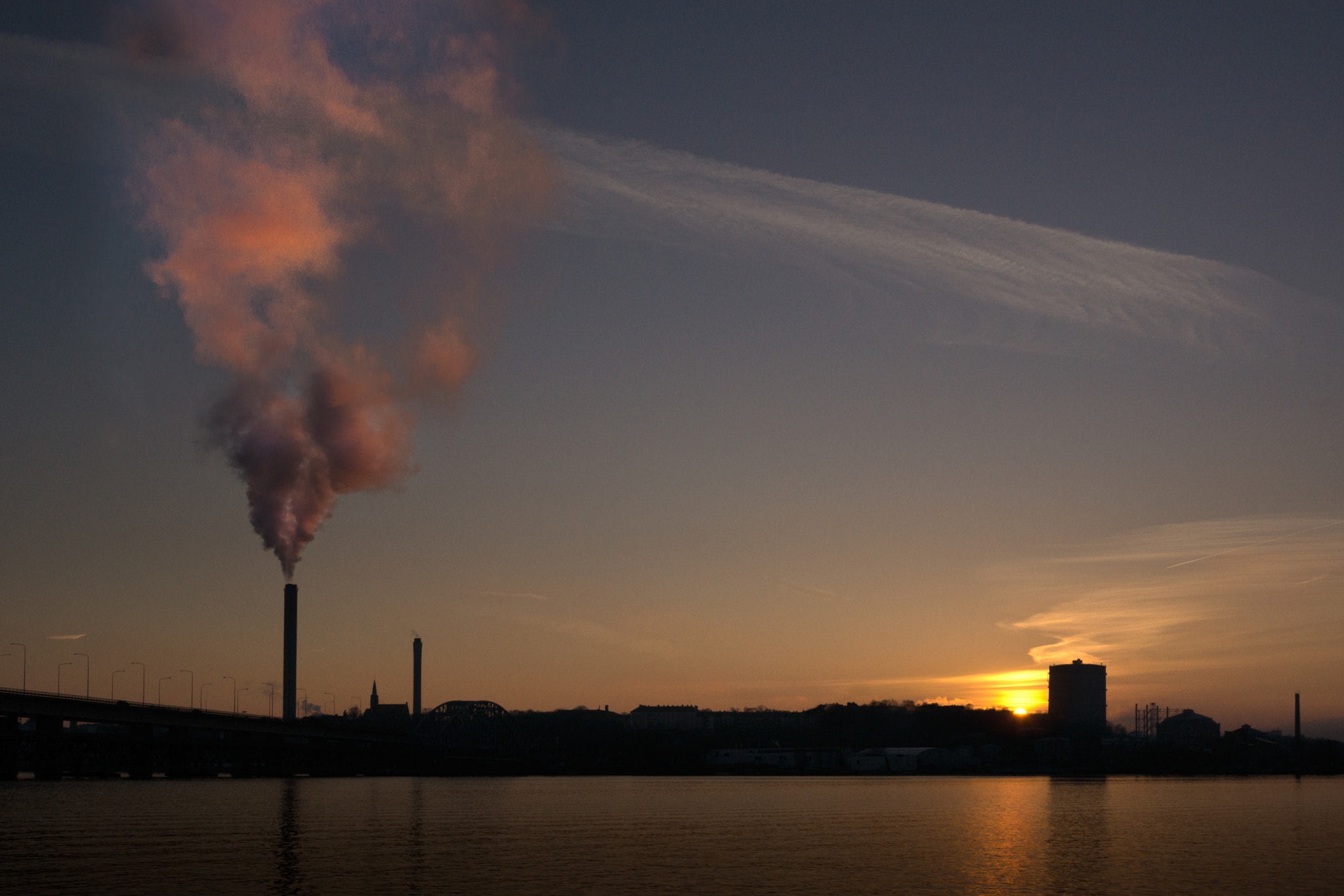 Minolta AF 24-85mm F3.5-4.5 [New] sample photo. Industrial beauty photography