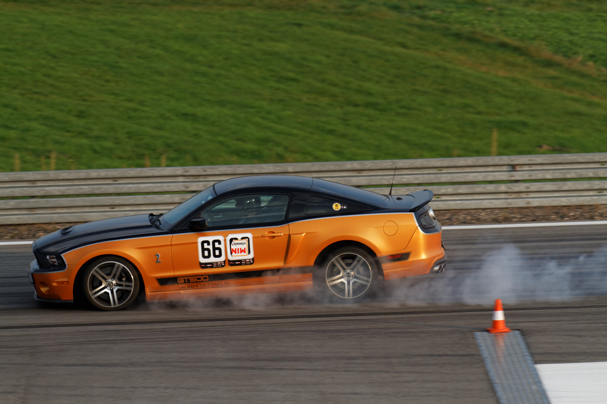 Canon EF 70-200mm F2.8L USM sample photo. Braking photography