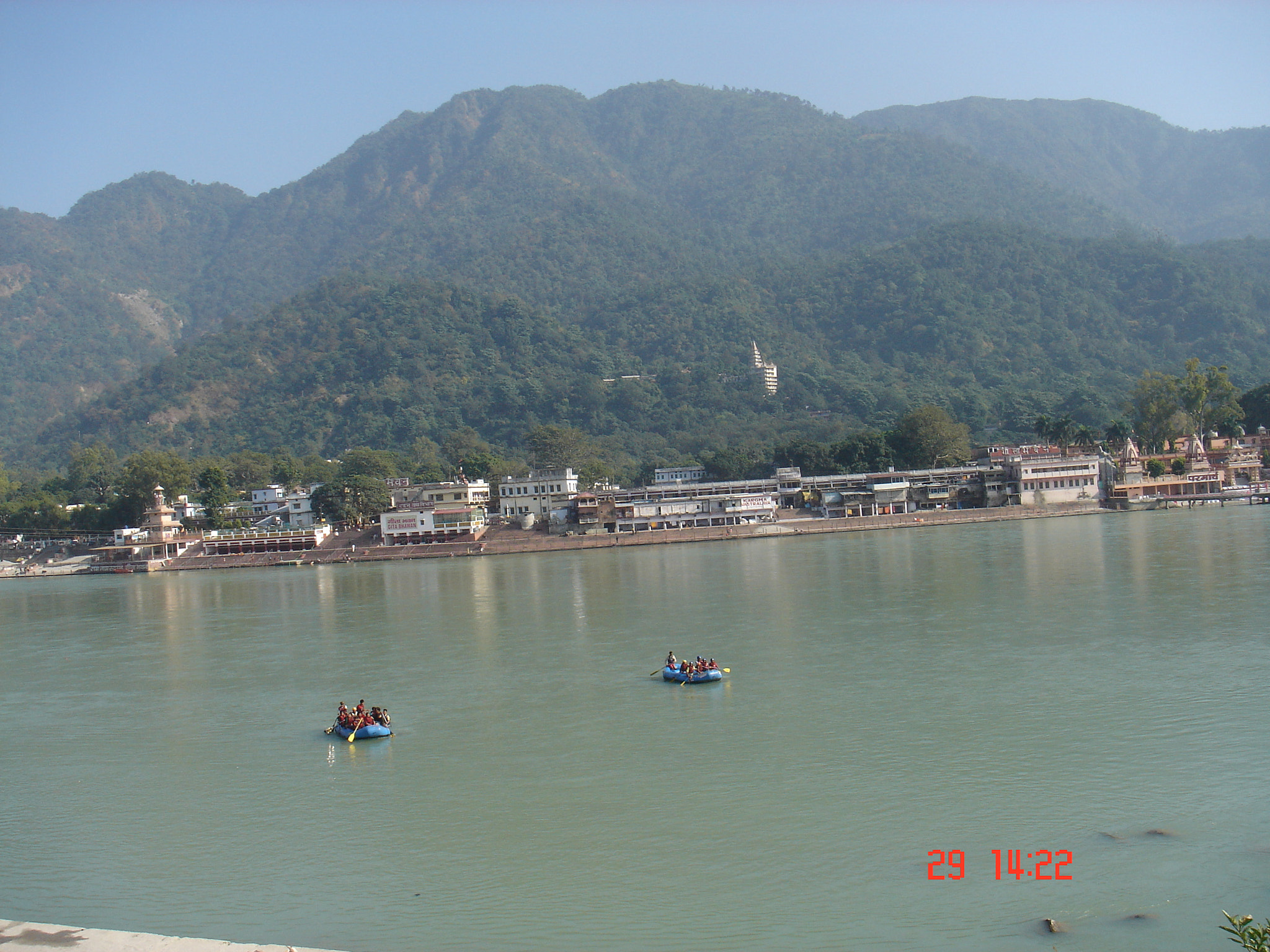 Sony DSC-F88 sample photo. Rafting at rishikesh photography