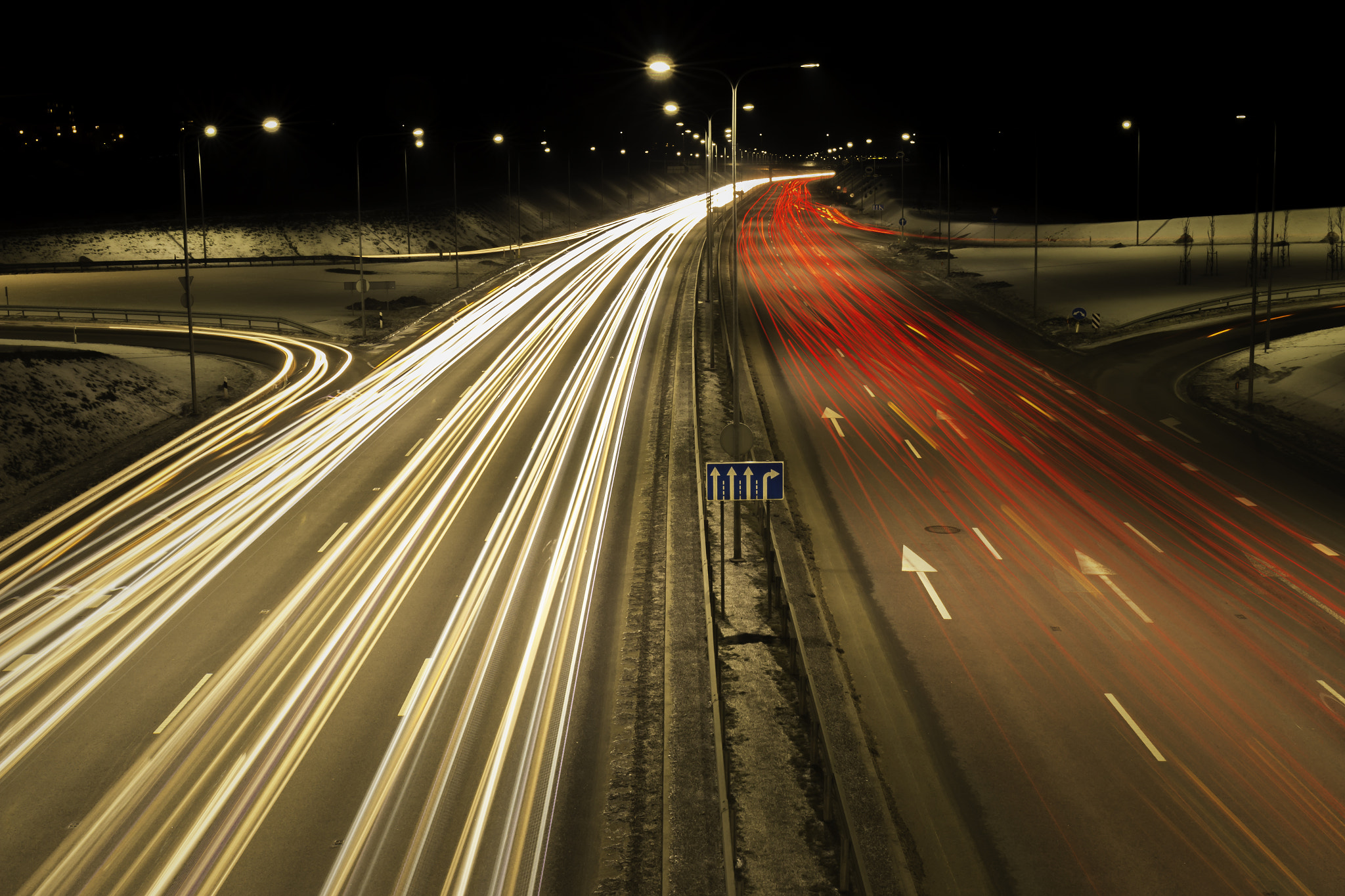 Canon EF 24-70mm F4L IS USM sample photo. Vilnius night road photography