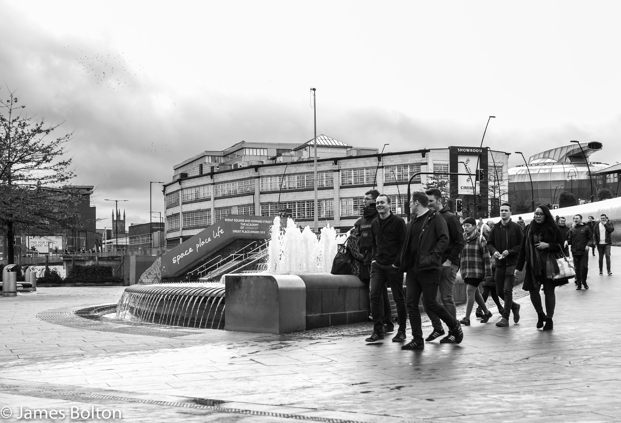 Leica Summilux-M 50mm F1.4 ASPH sample photo. Railway station folk photography