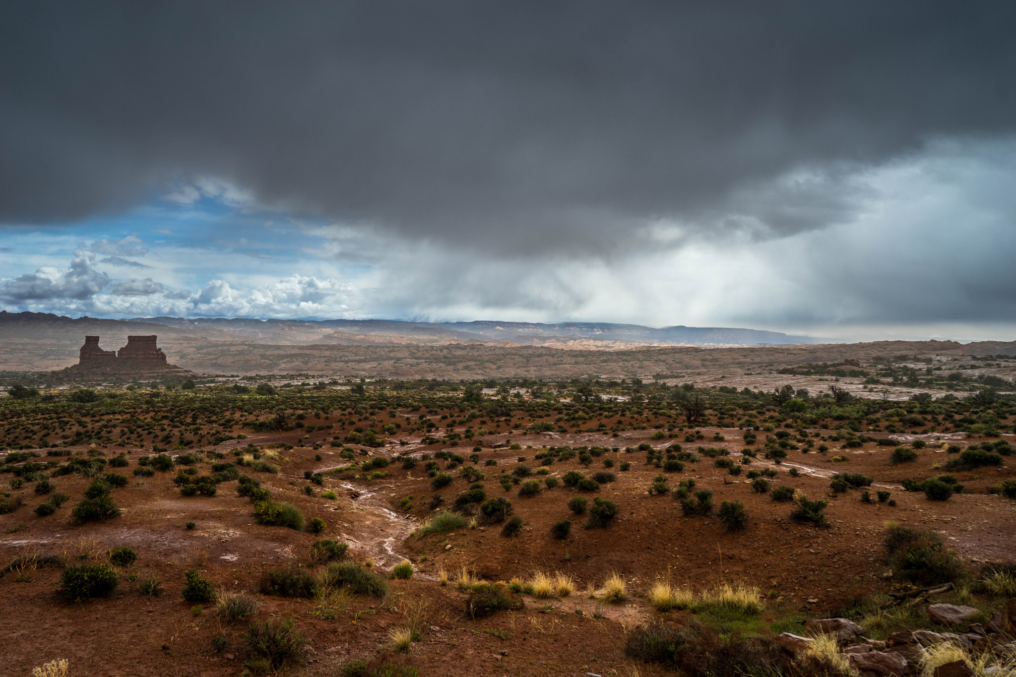 Sony a7 II + ZEISS Batis 25mm F2 sample photo. Storm over the desert photography