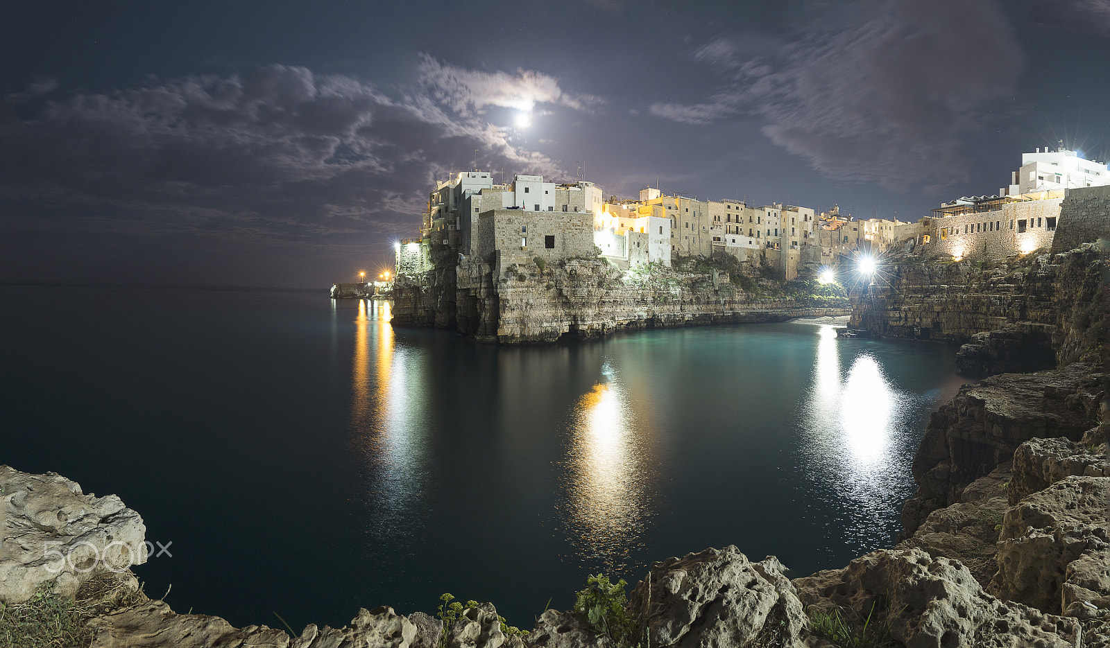 Canon EOS 70D + Canon EF 16-35mm F4L IS USM sample photo. Postcard from polignano photography