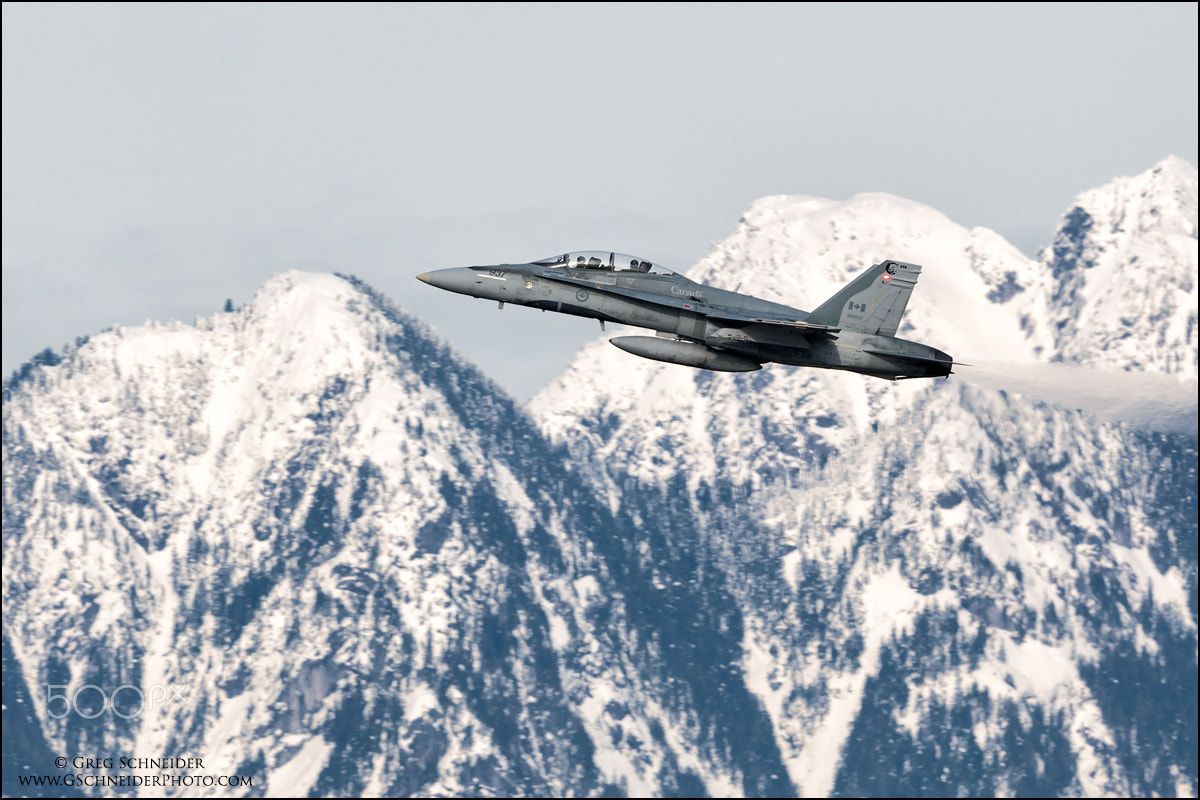 Canon EF 600mm F4L IS II USM sample photo. Rcaf cf-18 north shore mountains #6 photography