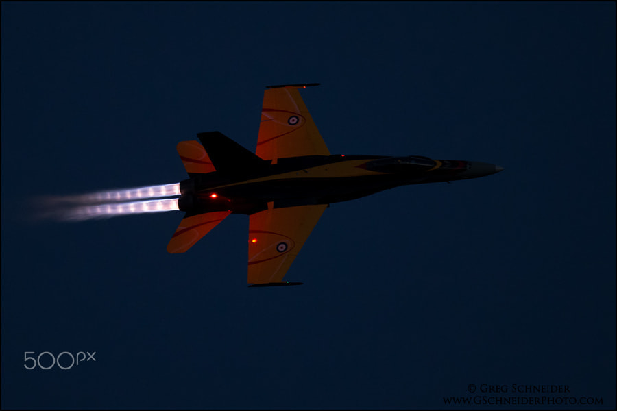 Canon EF 300mm F2.8L IS USM sample photo. Rcaf cf-18 night afterburner pass photography