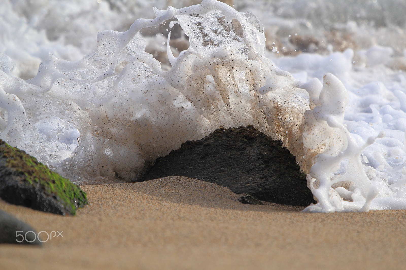 Canon EF 100-400mm F4.5-5.6L IS USM sample photo. Seafoam meets rock photography