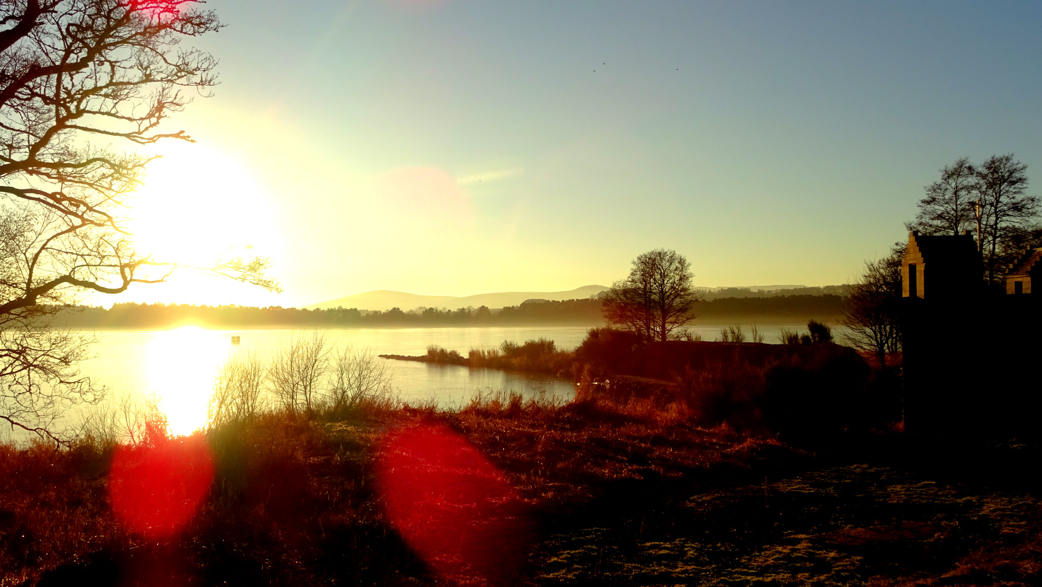 Sony DSC-HX60 + Sony 24-720mm F3.5-6.3 sample photo. Sunset on loch of skene photography