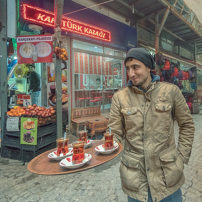 Sony a6300 + Sony E 10-18mm F4 OSS sample photo. Bi çay daha? one more cup of tea? photography
