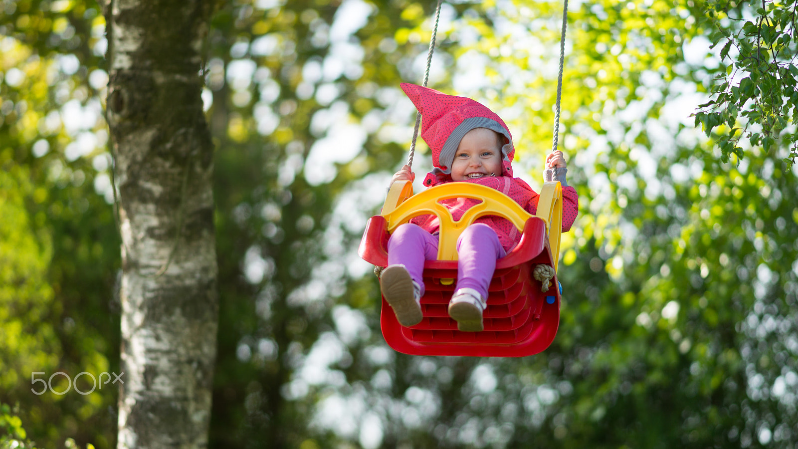 Sony Sonnar T* 135mm F1.8 ZA sample photo. On the swing photography