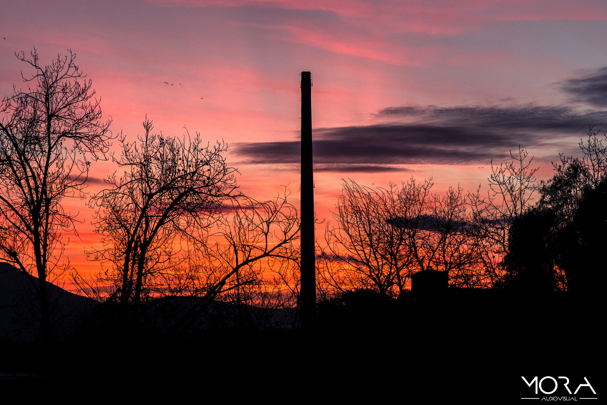 Canon EF 24-70mm F4L IS USM sample photo. Fabrica abandonada al atardecer photography