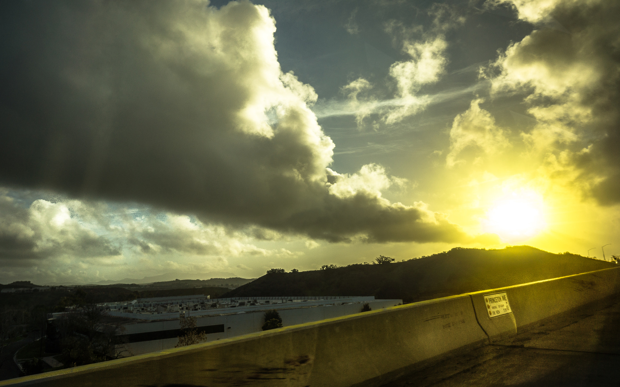 Sony Alpha NEX-7 + Sony E 16mm F2.8 sample photo. ... photography