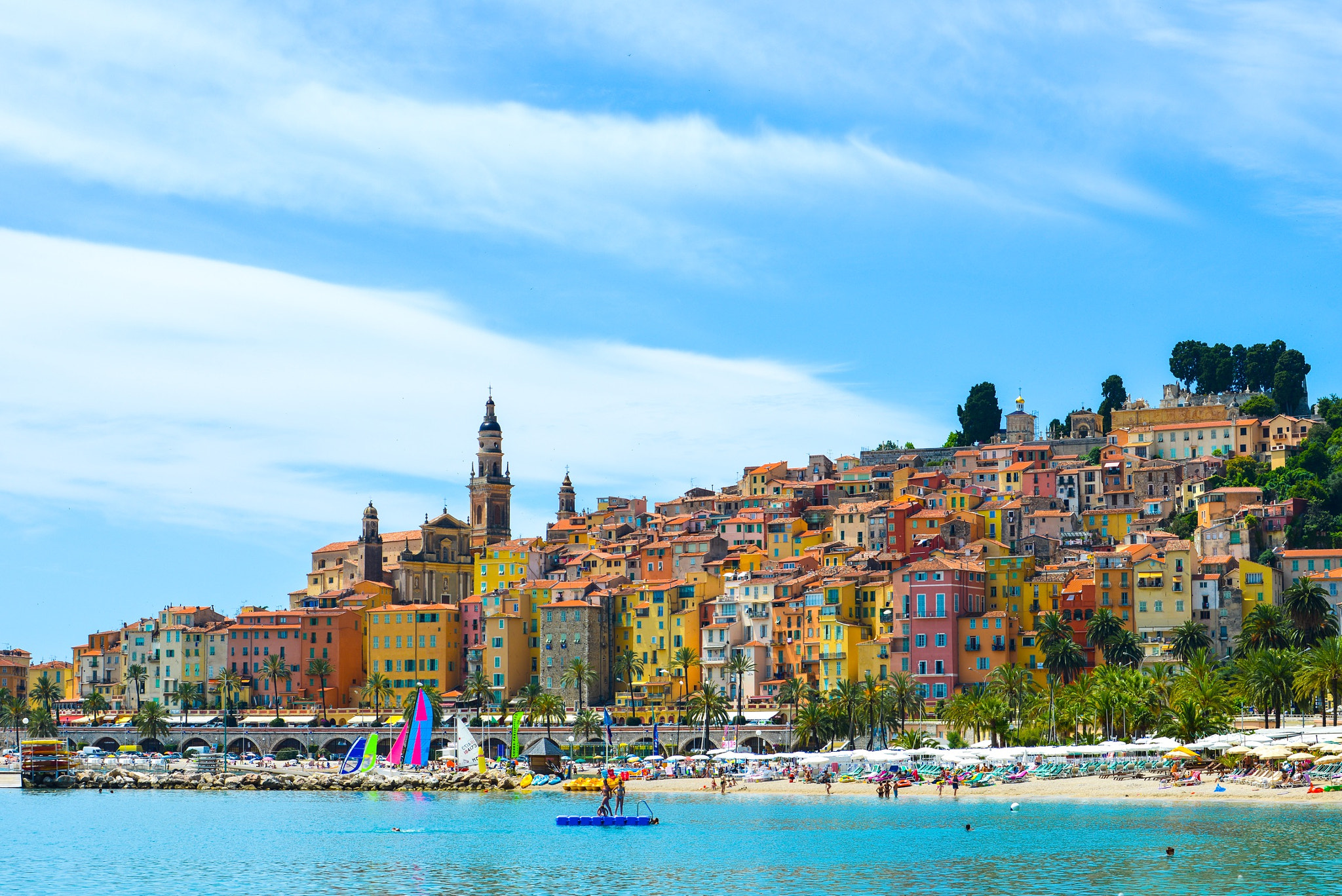 Nikon AF-S Nikkor 70-200mm F4G ED VR sample photo. Beautiful city of menton in côte d'azur near italy photography