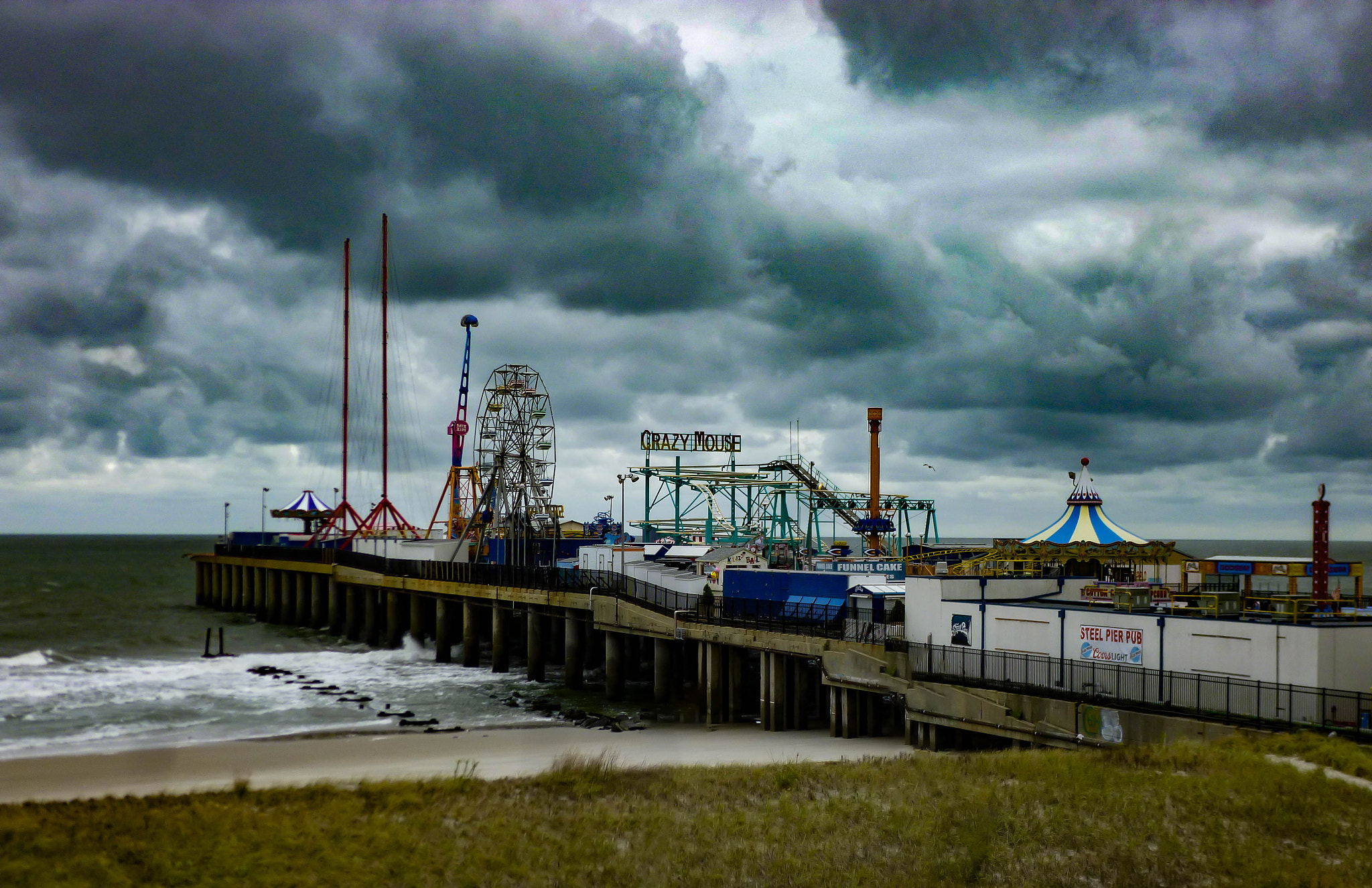 Panasonic DMC-SZ1 sample photo. Atlantic city steel pier photography