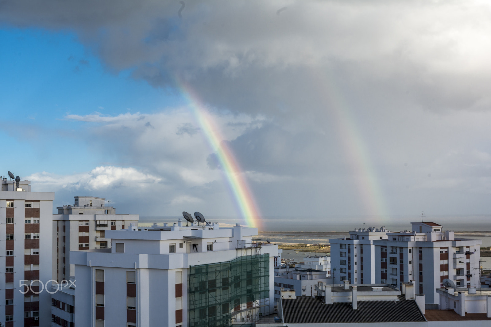 Nikon D7100 + Sigma 30mm F1.4 EX DC HSM sample photo. Rainbow in winter photography