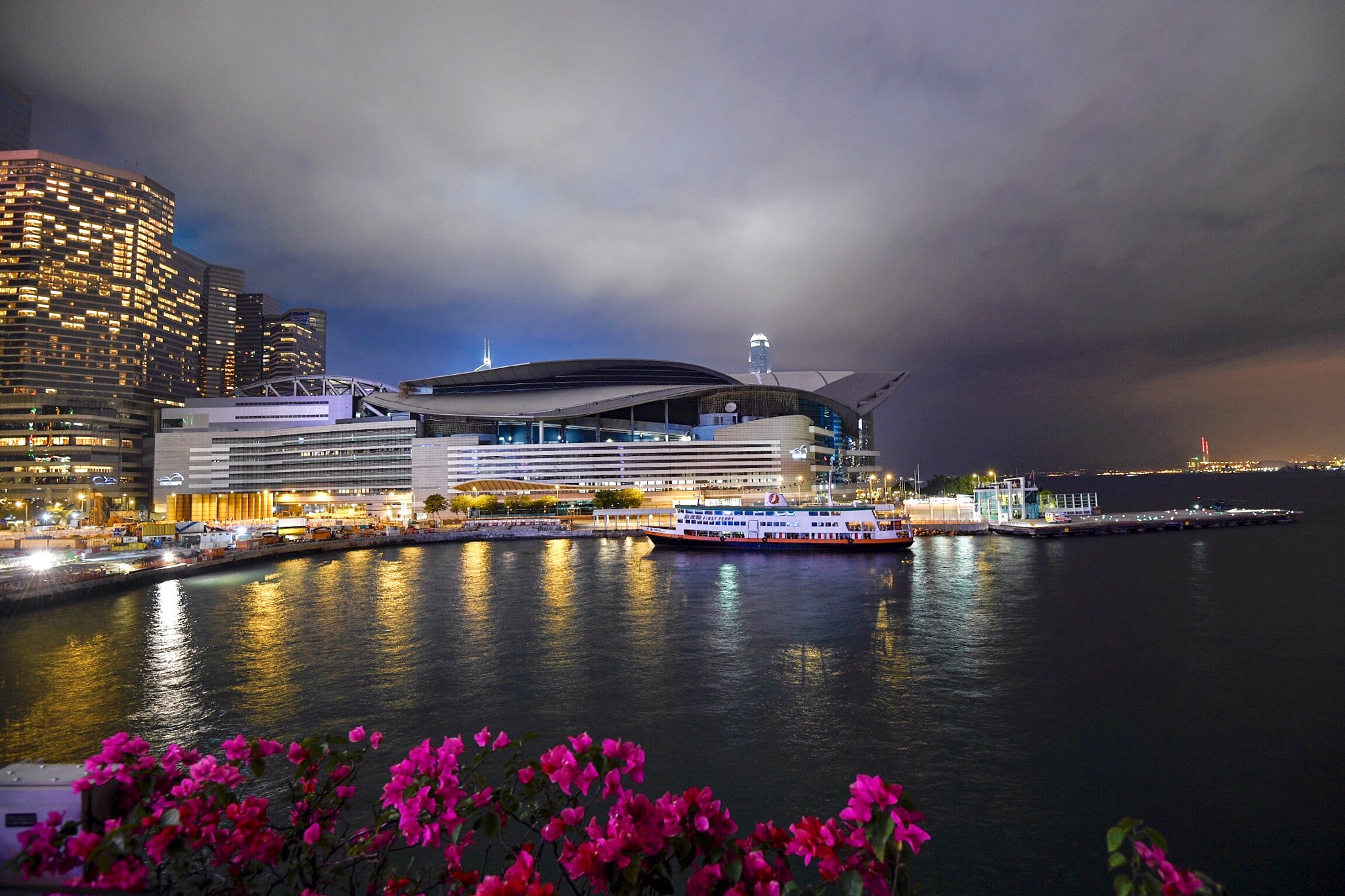 Nikon AF-S Nikkor 16-35mm F4G ED VR sample photo. 維多利亞港 photography