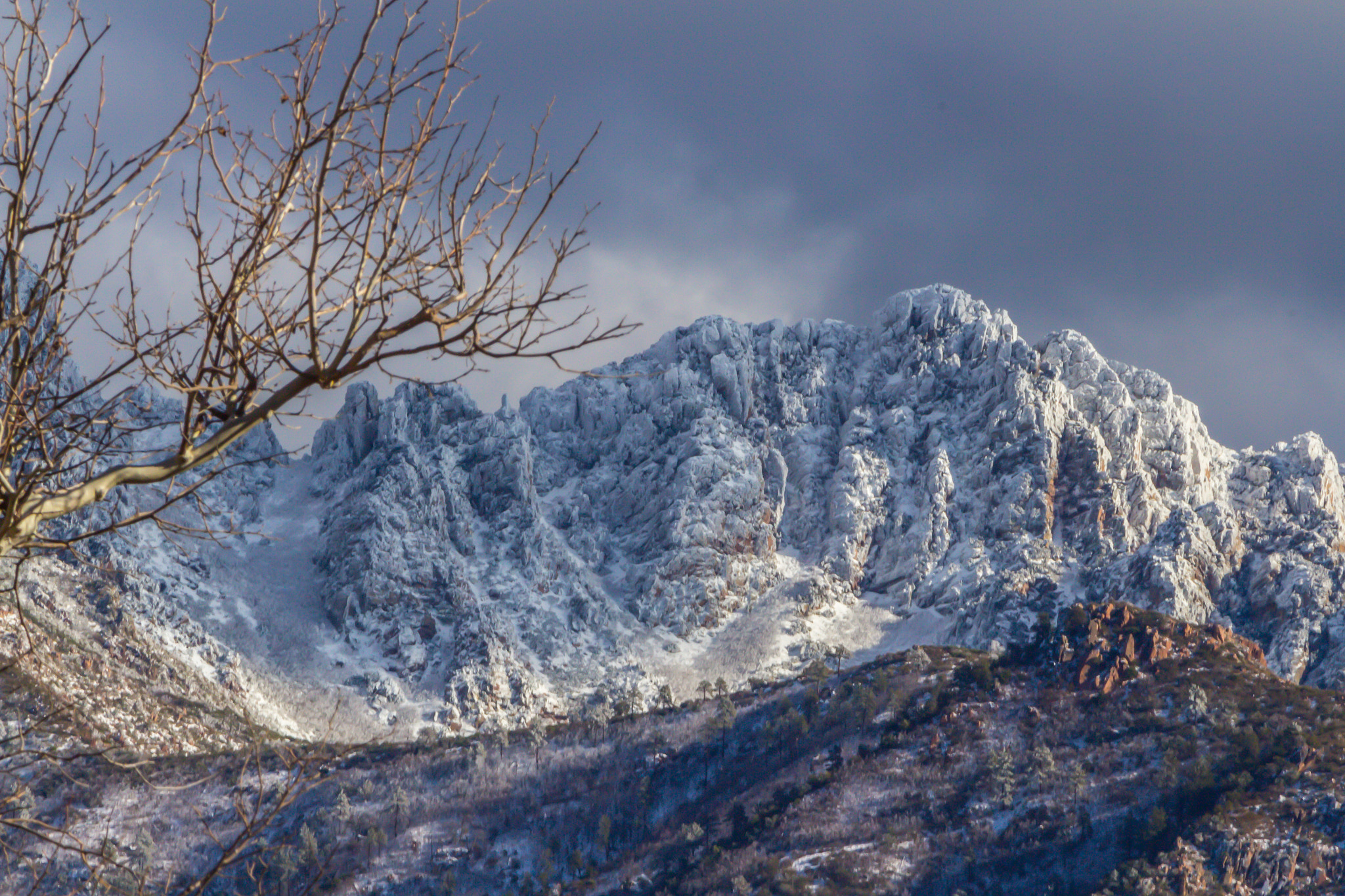 Canon EF-S 55-250mm F4-5.6 IS sample photo. Four peaks mountains - arizona photography