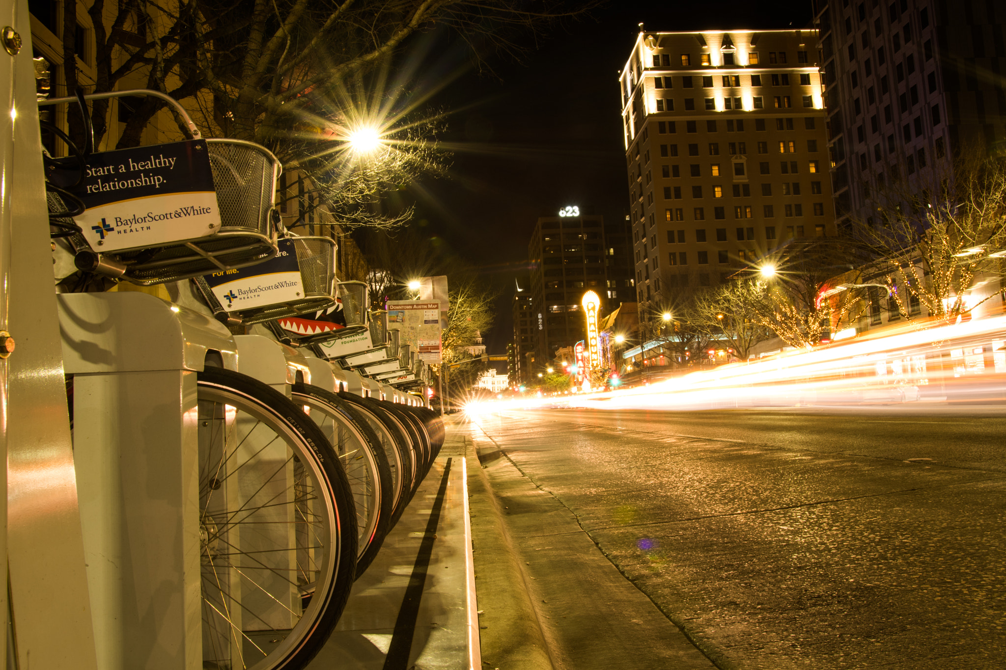 Nikon D500 + Sigma 18-35mm F1.8 DC HSM Art sample photo. Austin congress avenue photography