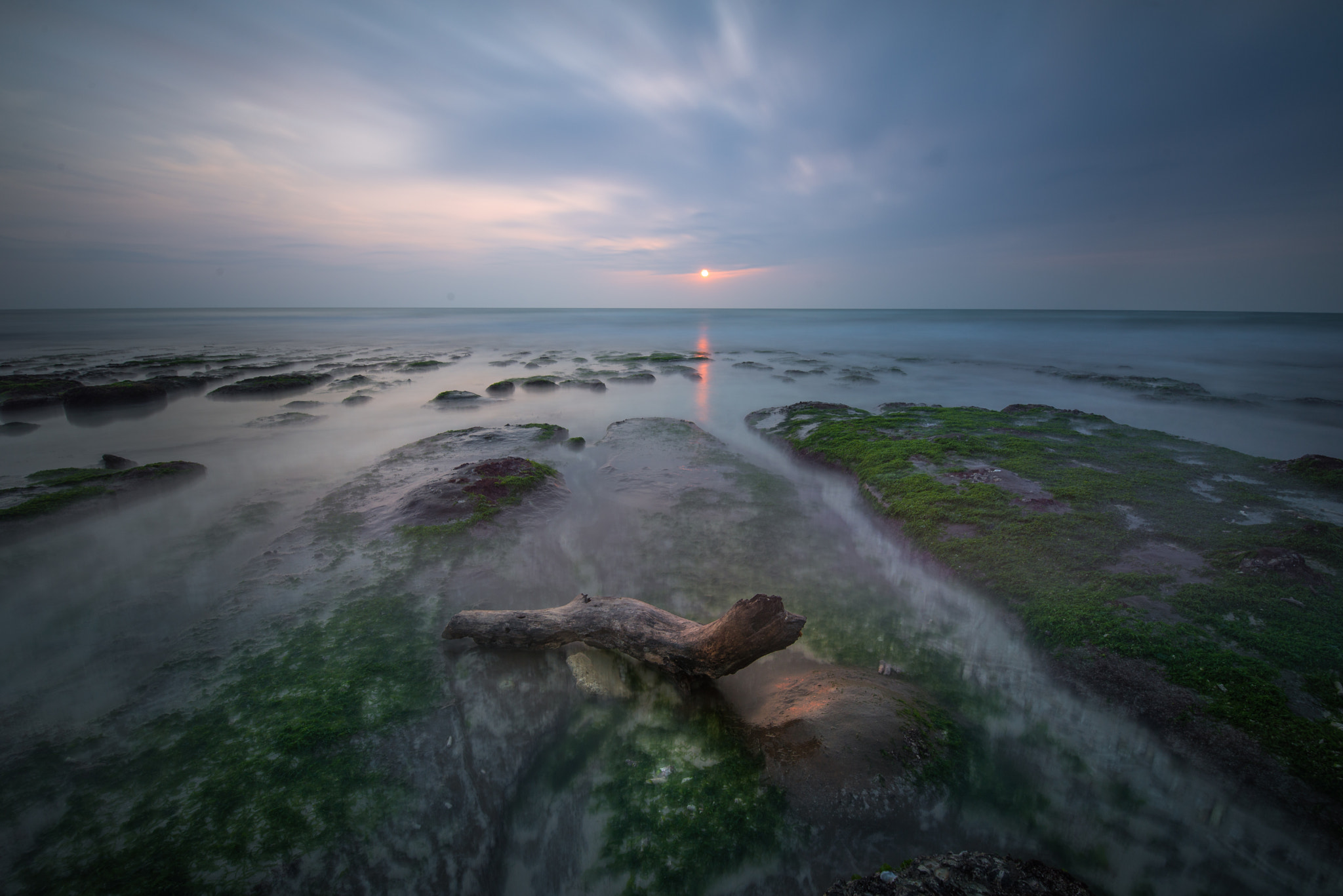 Nikon D610 + Tamron SP 15-30mm F2.8 Di VC USD sample photo. The sunset on the sea photography