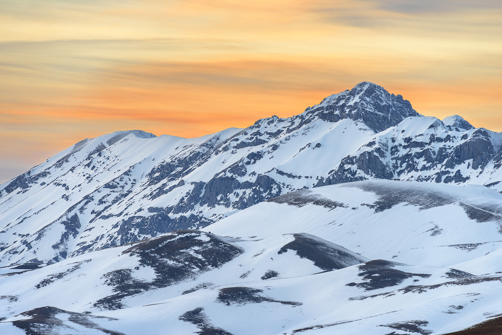 Nikon D800 + Sigma 50-500mm F4.5-6.3 DG OS HSM sample photo. Gran sasso mountains photography