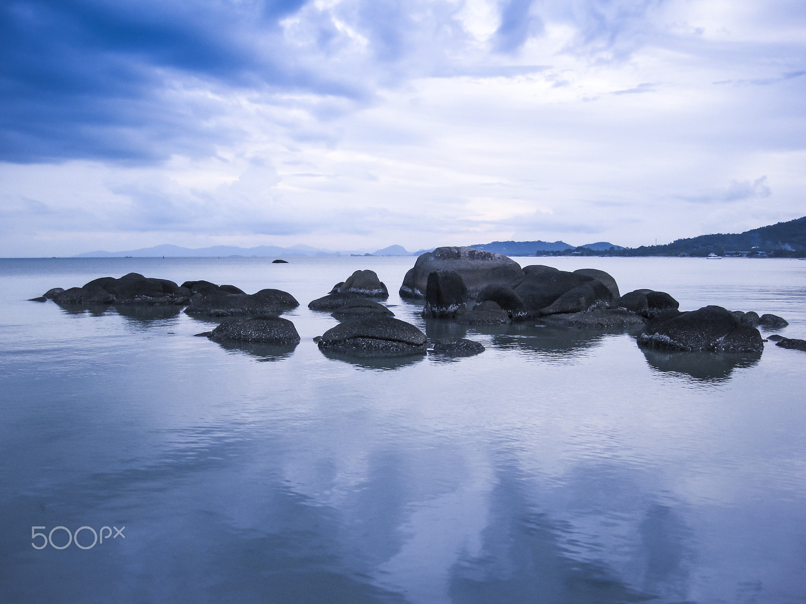 Canon PowerShot SD770 IS (Digital IXUS 85 IS / IXY Digital 25 IS) sample photo. Sunset rocks lamai bay koh samui photography