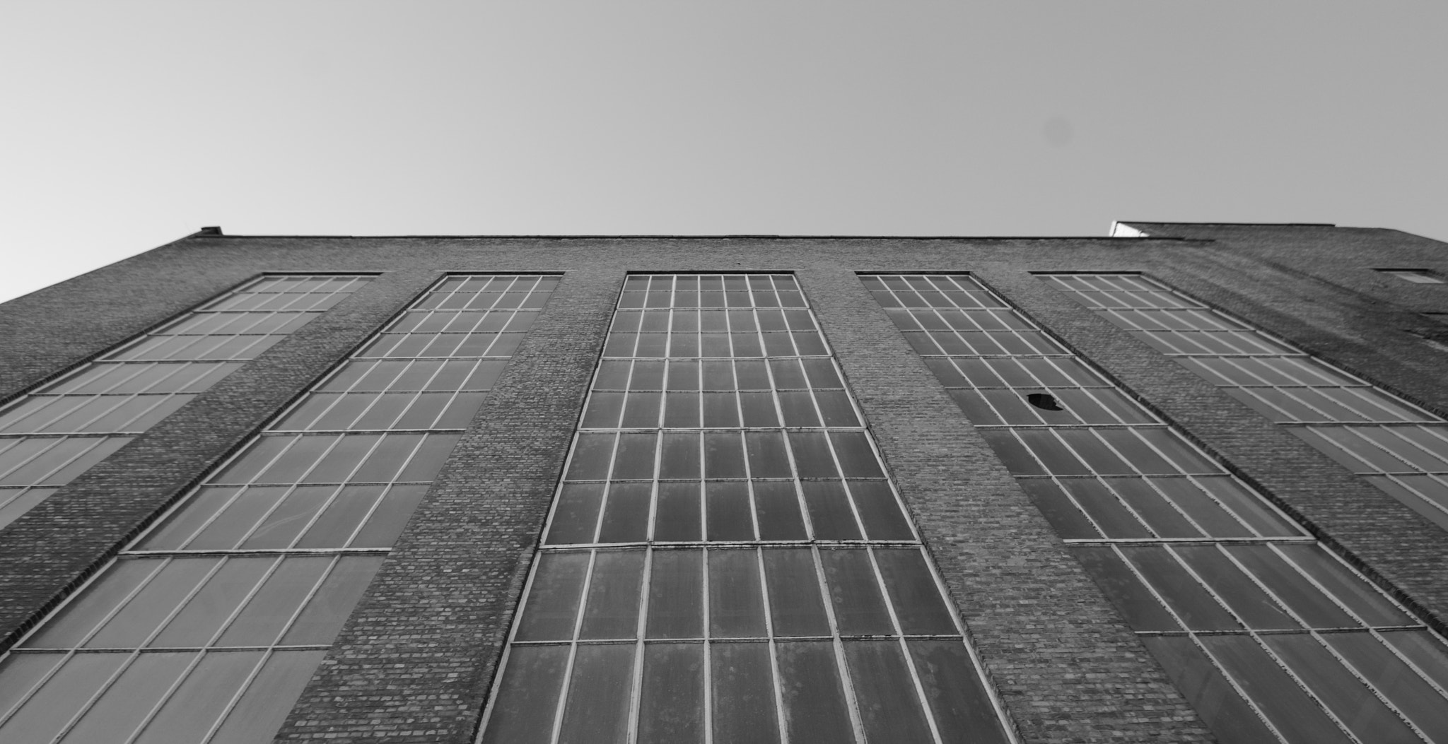 Sigma 10-20mm F3.5 EX DC HSM sample photo. Black and white photography