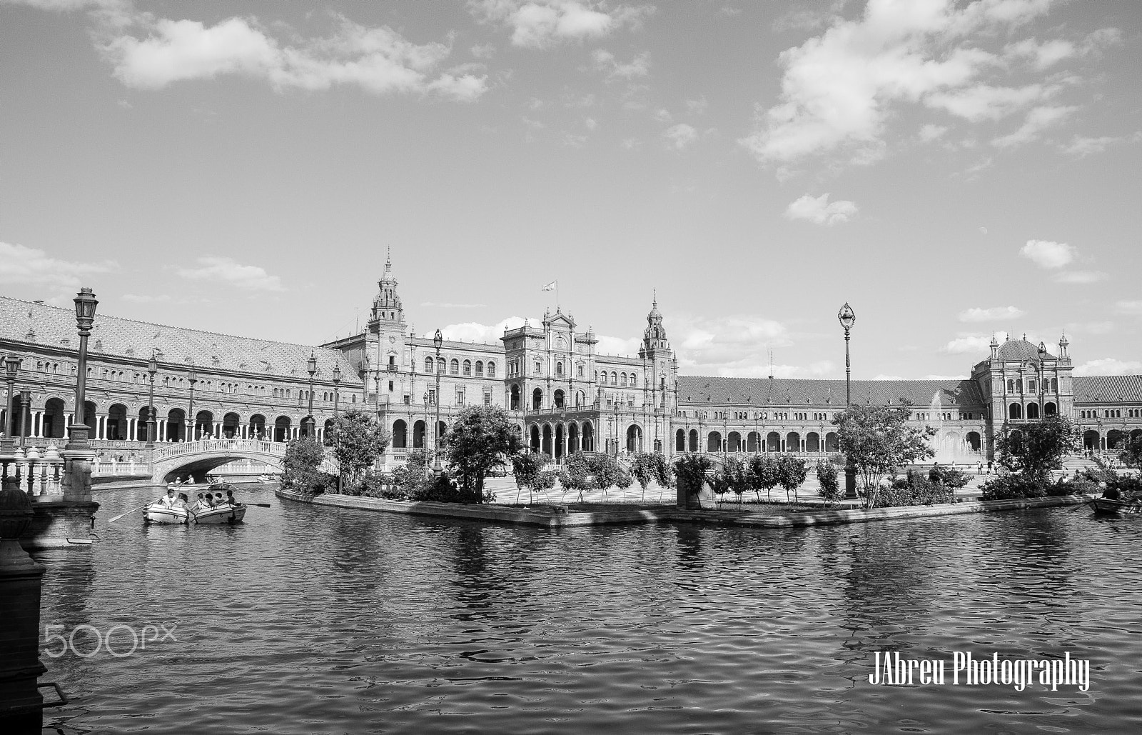 Canon EOS 50D + Sigma 17-70mm F2.8-4 DC Macro OS HSM sample photo. Sevilla photography