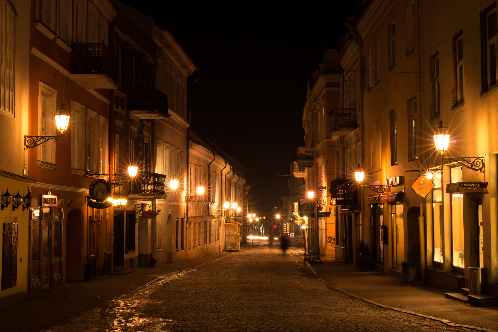 Canon EF 24-70mm F4L IS USM sample photo. Empty night street photography