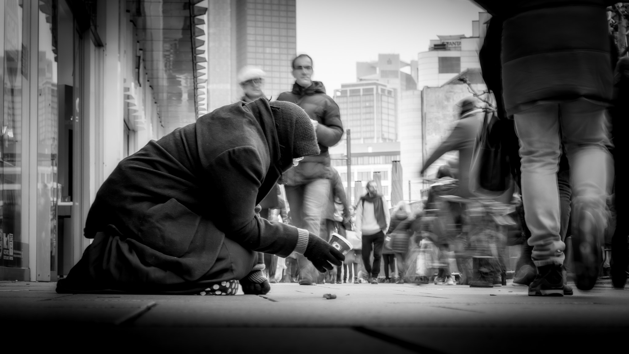 Canon EOS M5 sample photo. Homeless | #spblog photography
