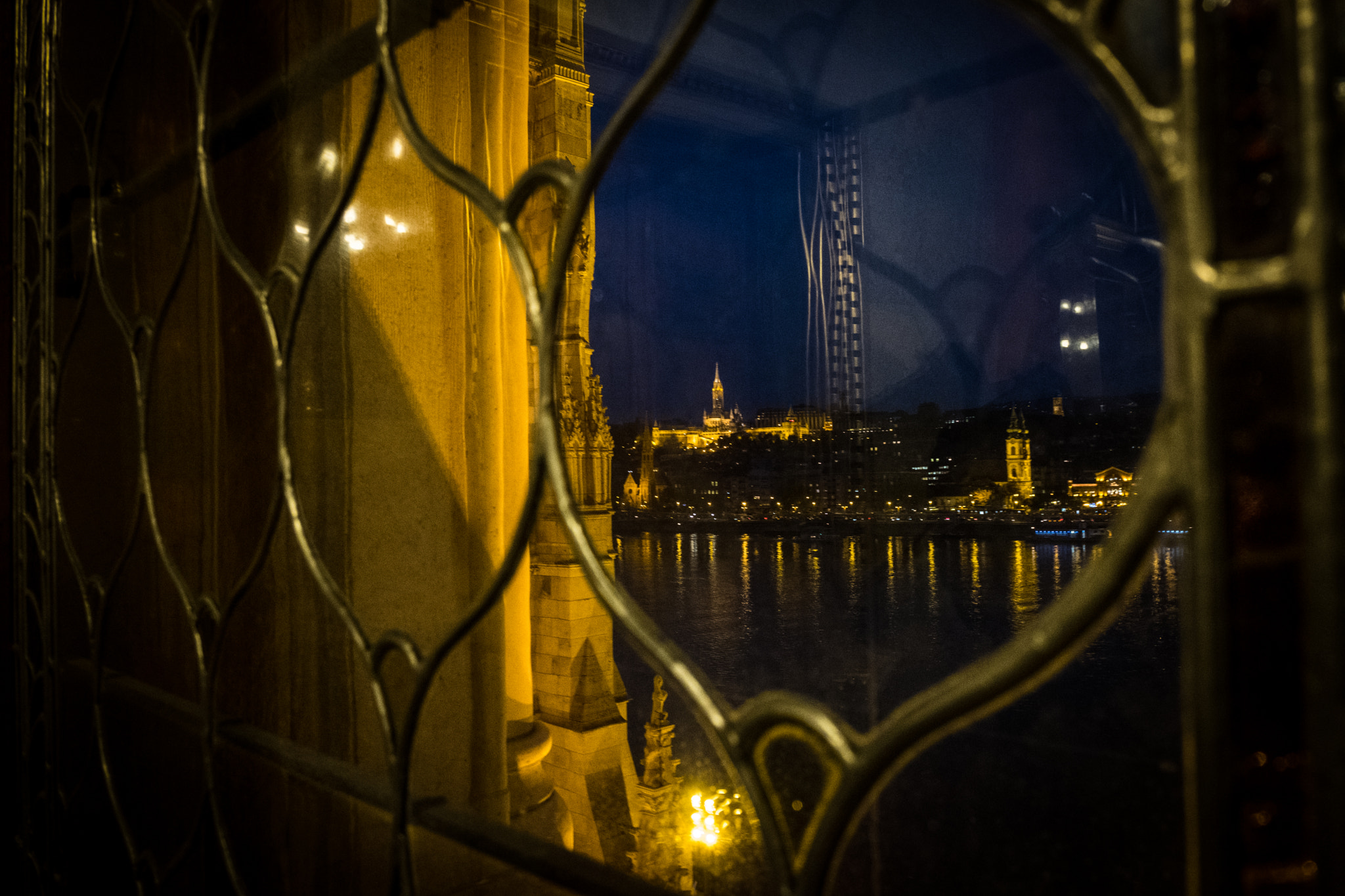 Fujifilm X-Pro2 + Fujifilm XF 18mm F2 R sample photo. Budapest photography