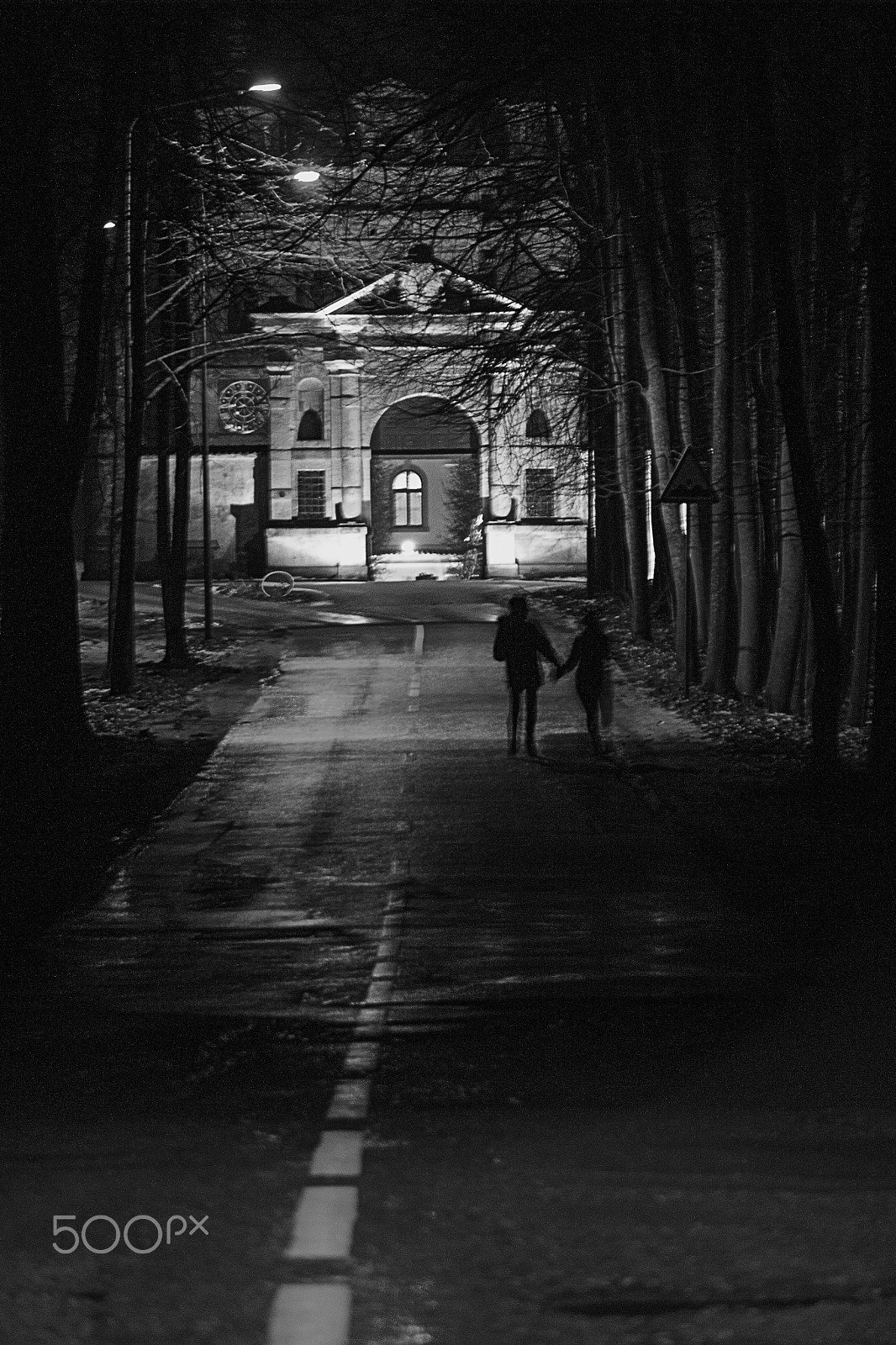 Samsung NX 50-200mm F4-5.6 ED OIS sample photo. Couple in pažaislis monastery photography