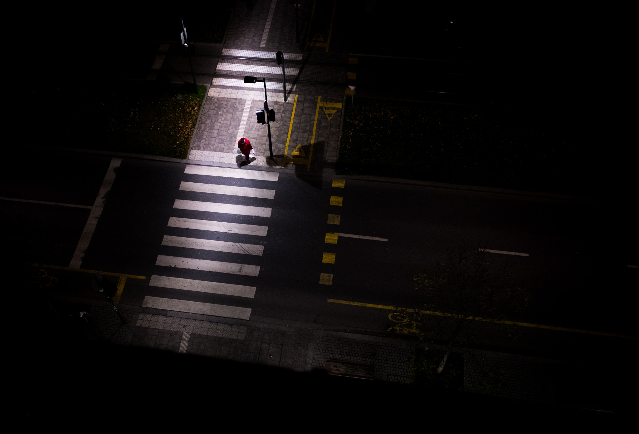 Fujifilm X-Pro2 + Fujifilm XF 18mm F2 R sample photo. Crossing photography