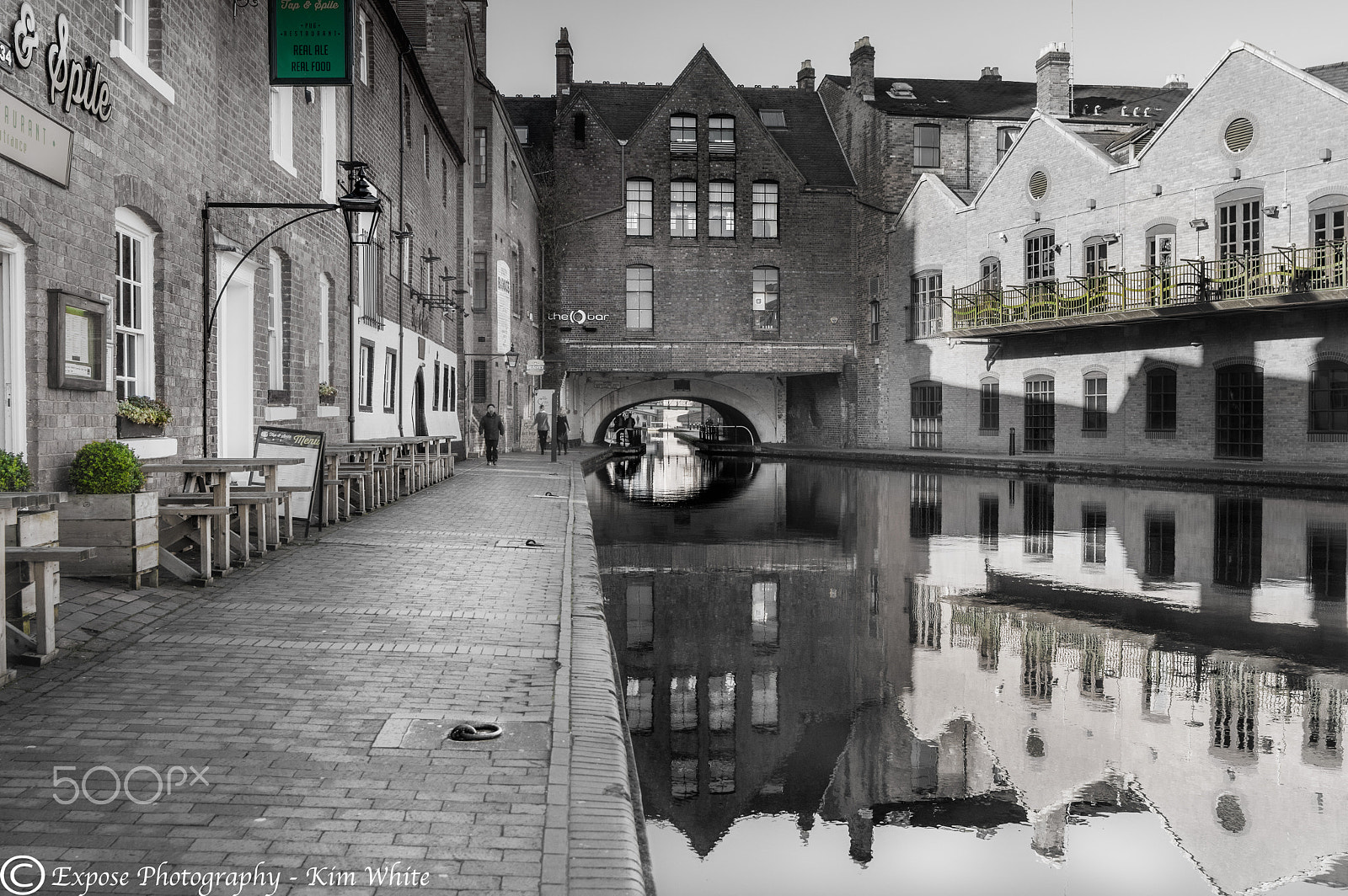 Nikon D500 sample photo. The o bar & real ale photography