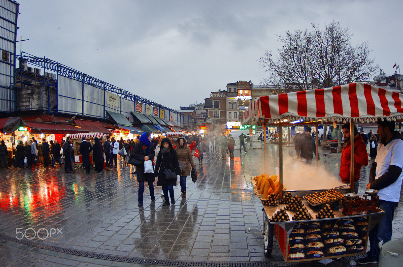 Samsung/Schneider D-XENOGON 10-17mm F3.5-4.5 sample photo. Eminönü photography